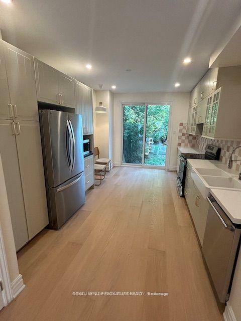 Photo 12 of Unit Upper, 163 Hampton Avenue, Toronto, North Riverdale — HOMEH