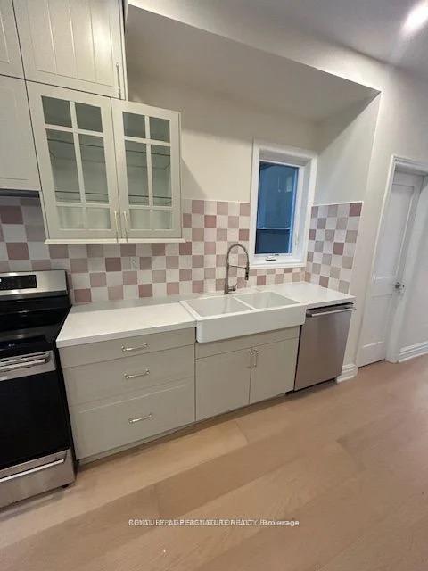 Photo 15 of Unit Upper, 163 Hampton Avenue, Toronto, North Riverdale — HOMEH