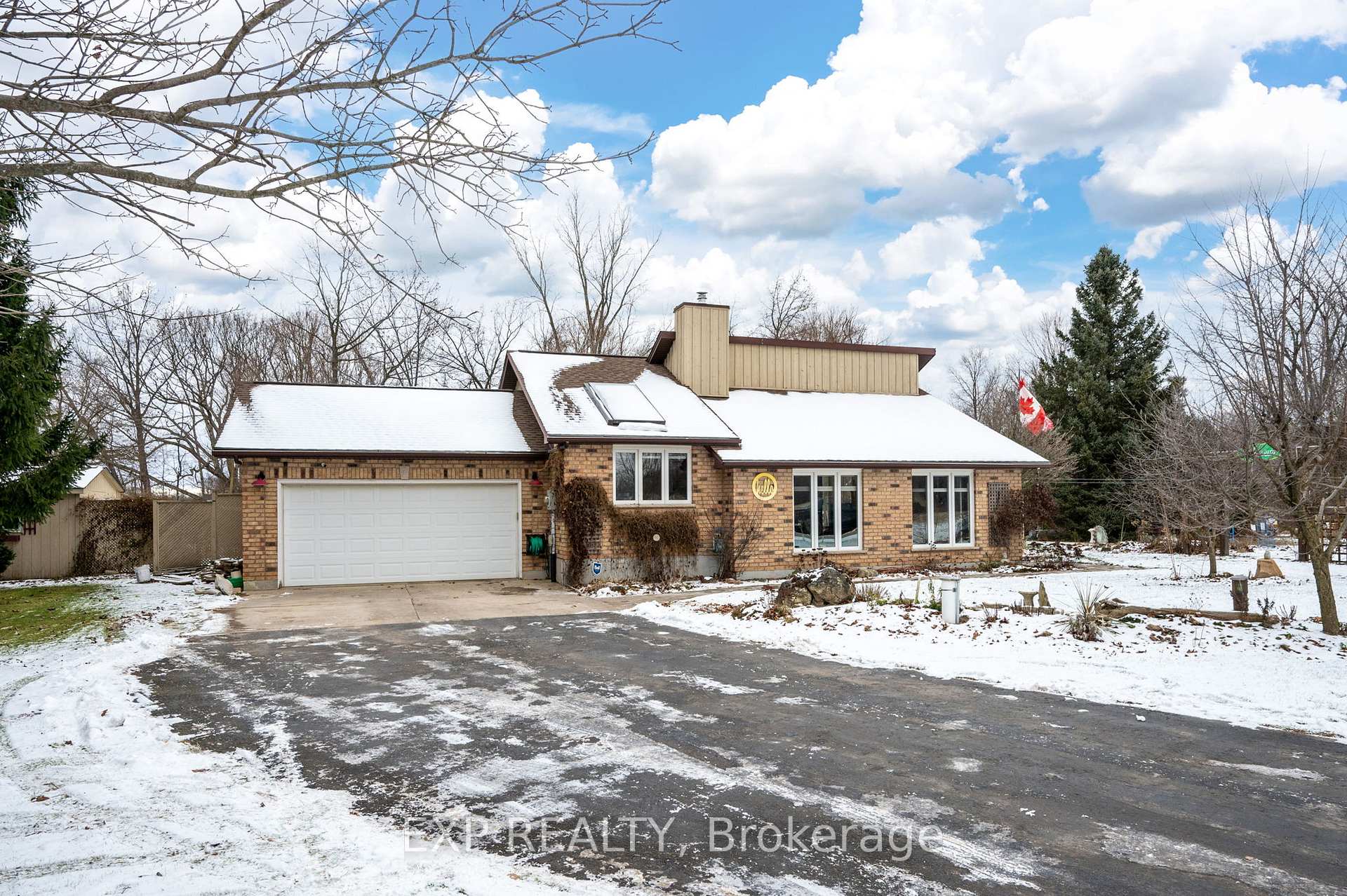 Photo 1 of 8250 Irish Drive, Strathroy-Caradoc, Rural Strathroy-Caradoc — HOMEH