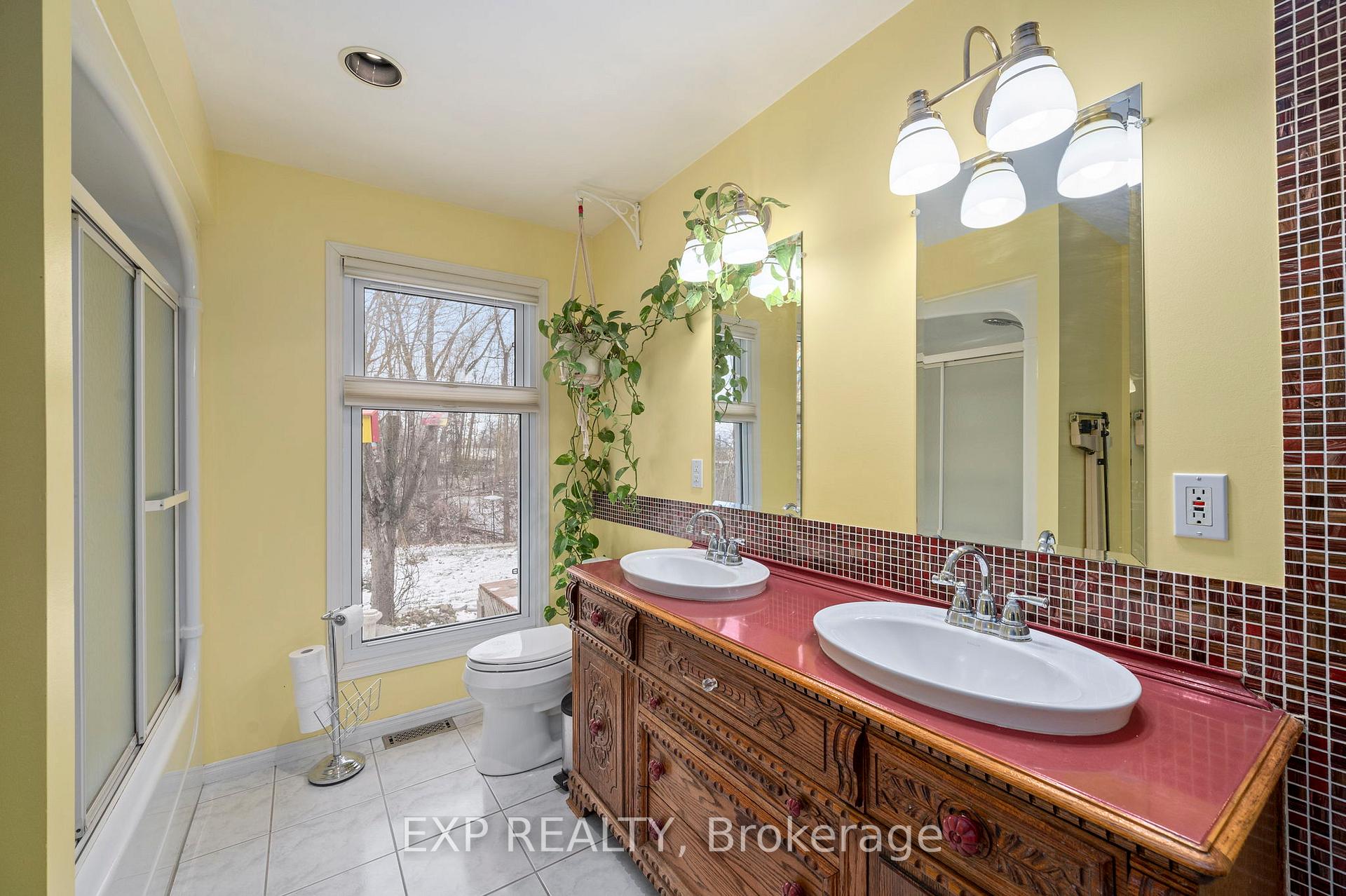Photo 15 of 8250 Irish Drive, Strathroy-Caradoc, Rural Strathroy-Caradoc — HOMEH