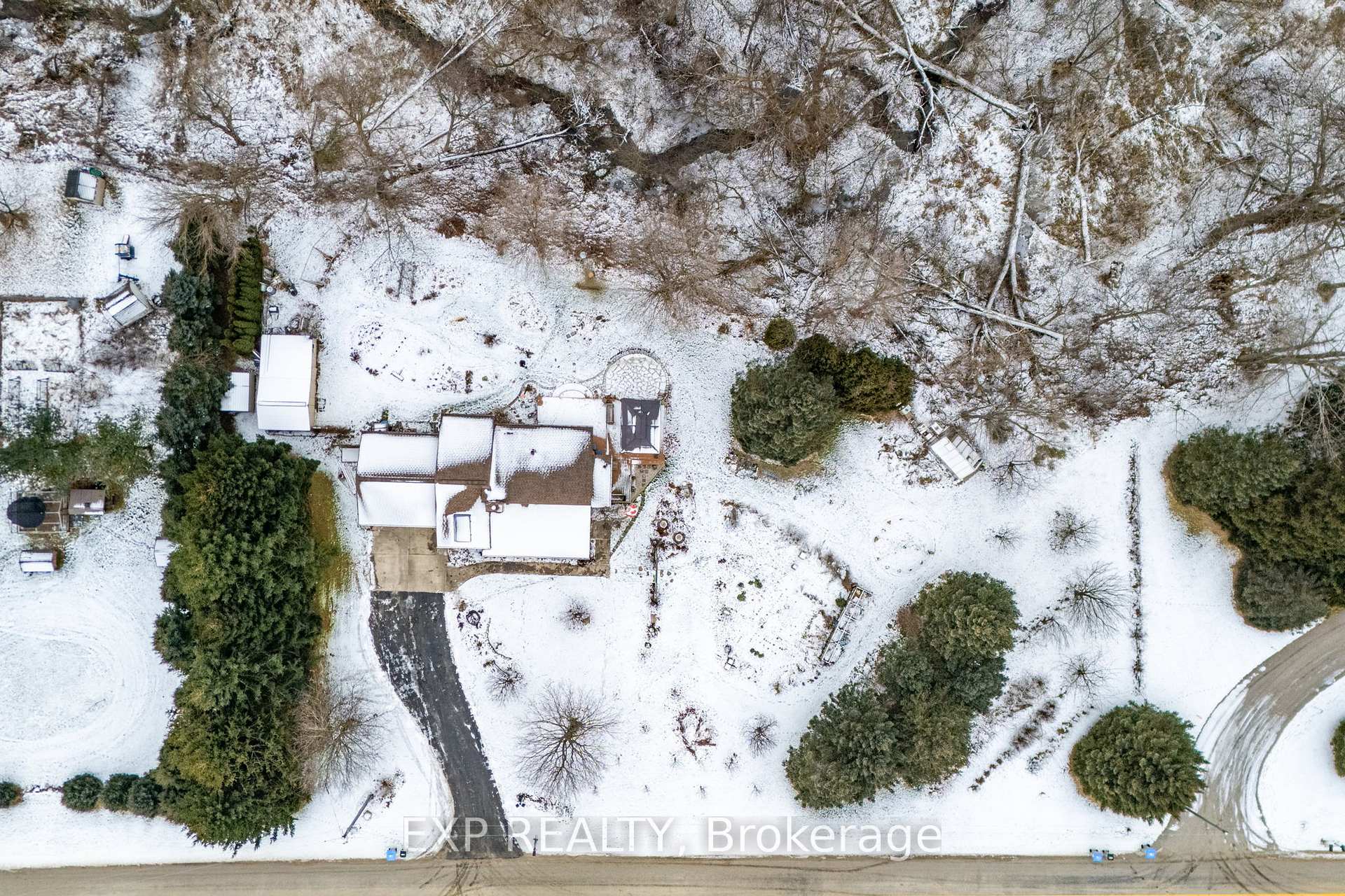 Photo 33 of 8250 Irish Drive, Strathroy-Caradoc, Rural Strathroy-Caradoc — HOMEH