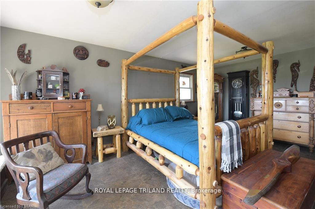 Photo 23 of 9078 Century Drive, Strathroy-Caradoc, Rural Strathroy-Caradoc — HOMEH
