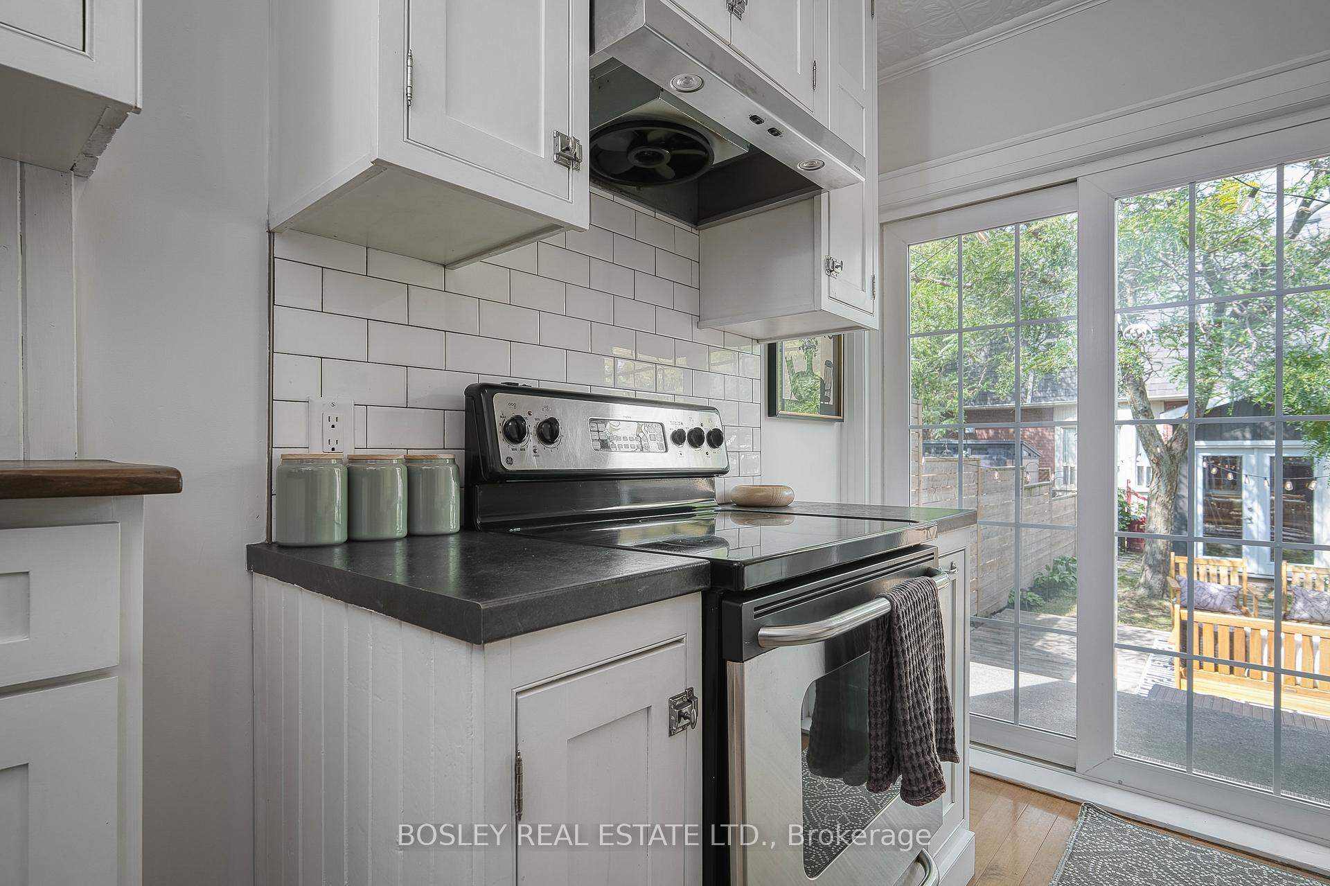 Photo 21 of 38 Balfour Avenue, Toronto, Crescent Town — HOMEH