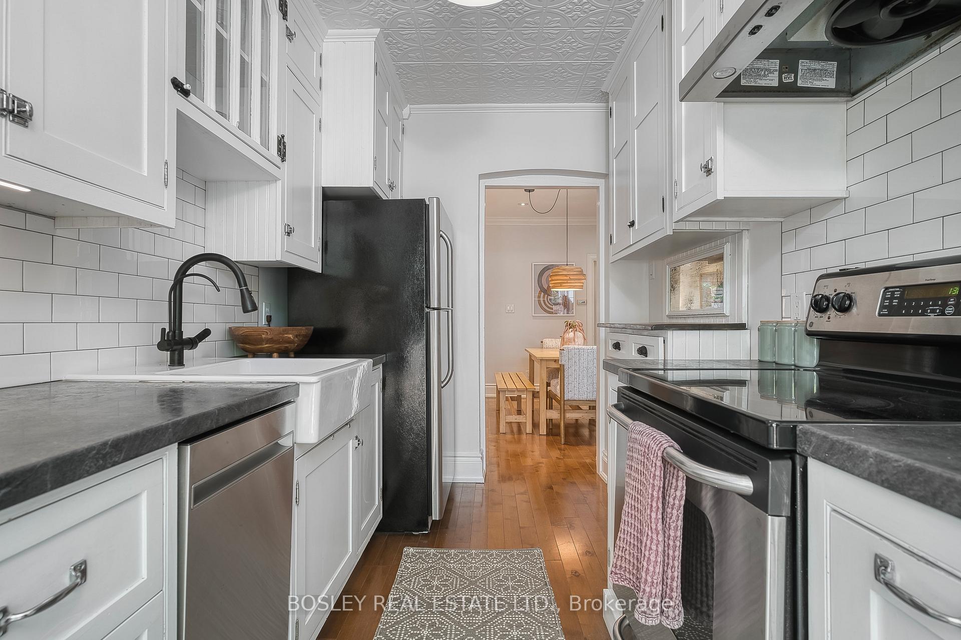 Photo 22 of 38 Balfour Avenue, Toronto, Crescent Town — HOMEH
