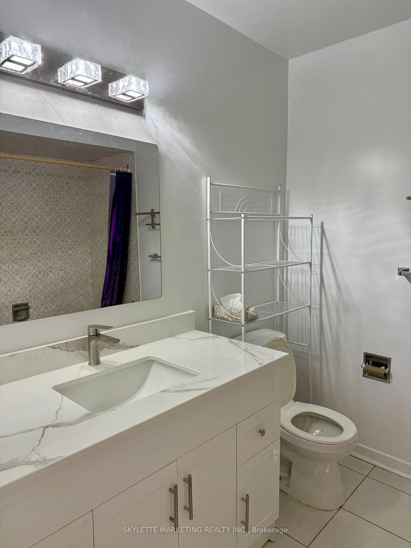 Photo 14 of Unit UPPER, 11 Redheugh Crescent, Scarborough, Steeles — HOMEH