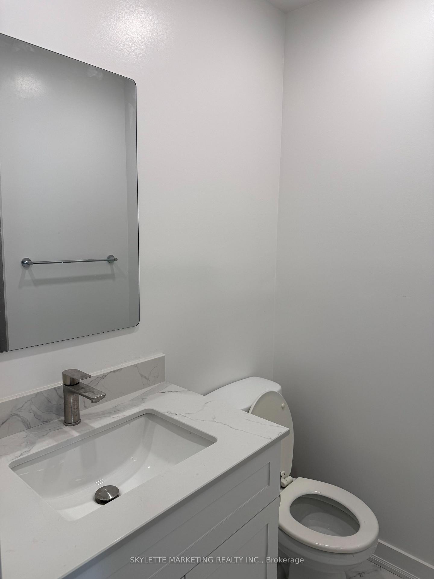 Photo 15 of Unit UPPER, 11 Redheugh Crescent, Scarborough, Steeles — HOMEH
