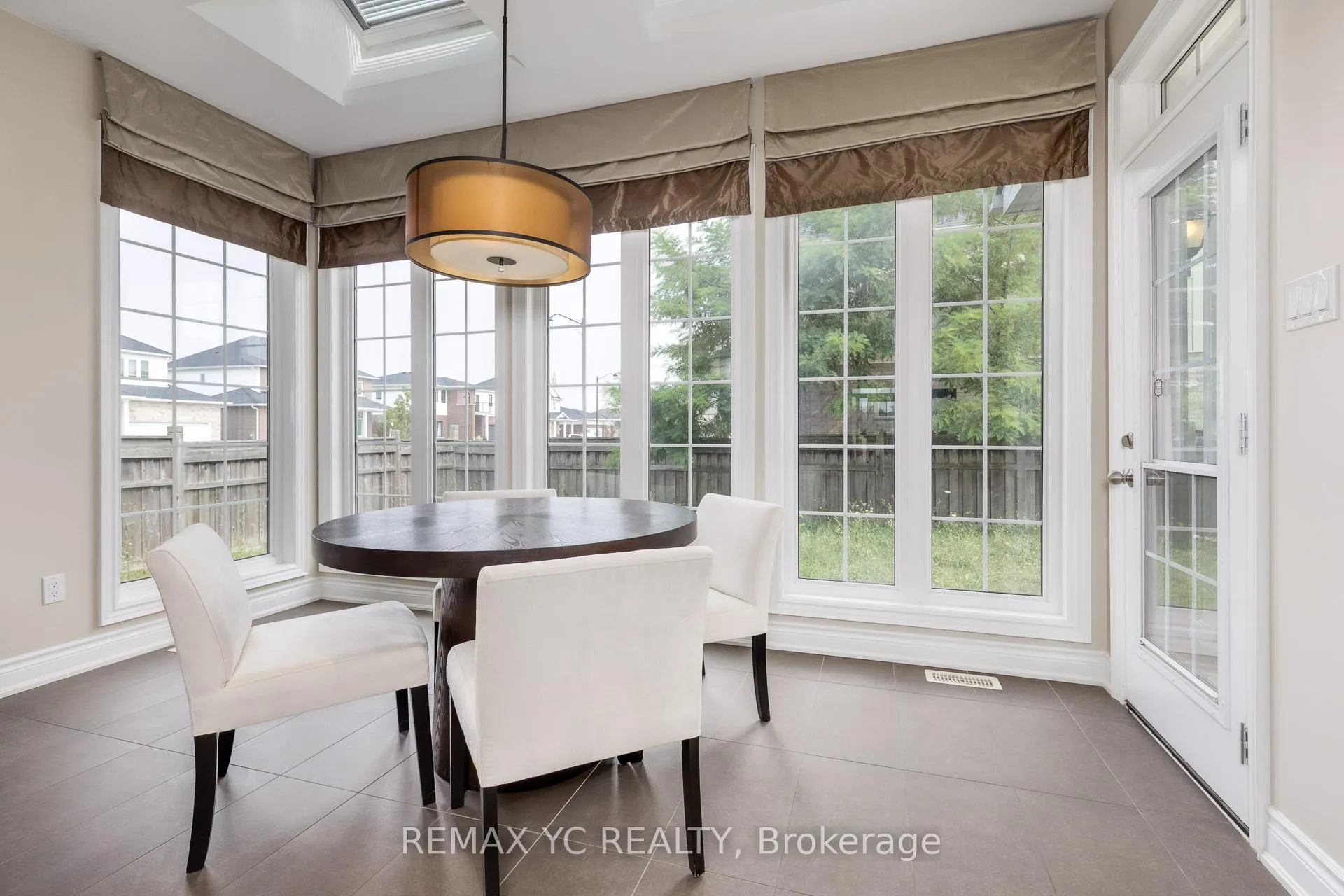 Photo 13 of 1 Sunset Way, Thorold, Rolling Meadows — HOMEH