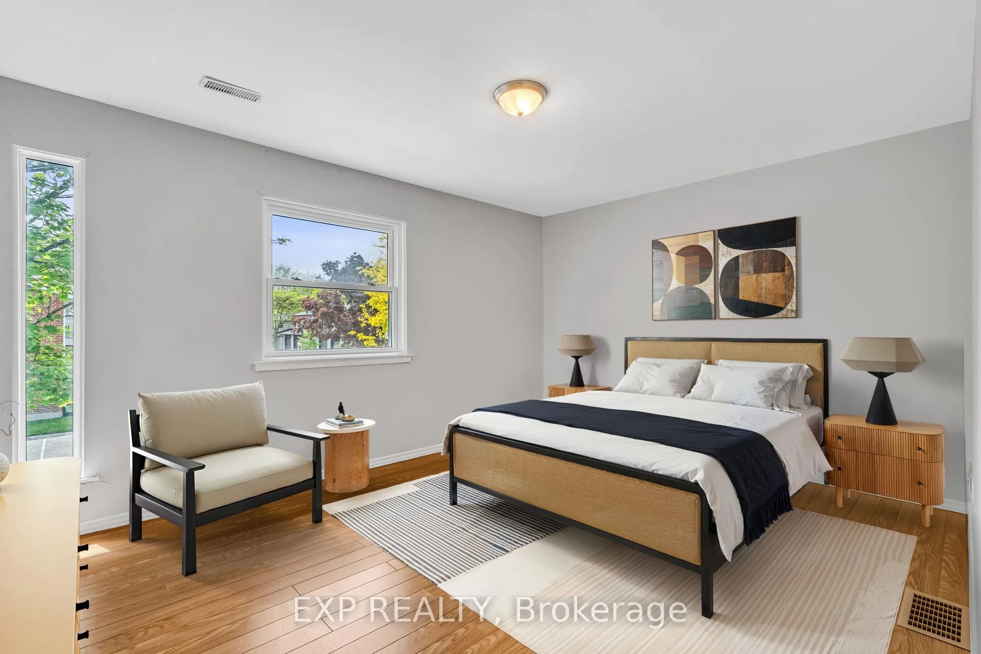 Photo 8 of Unit 325, 22 Niles Way, Markham, Aileen-Willowbrook — HOMEH