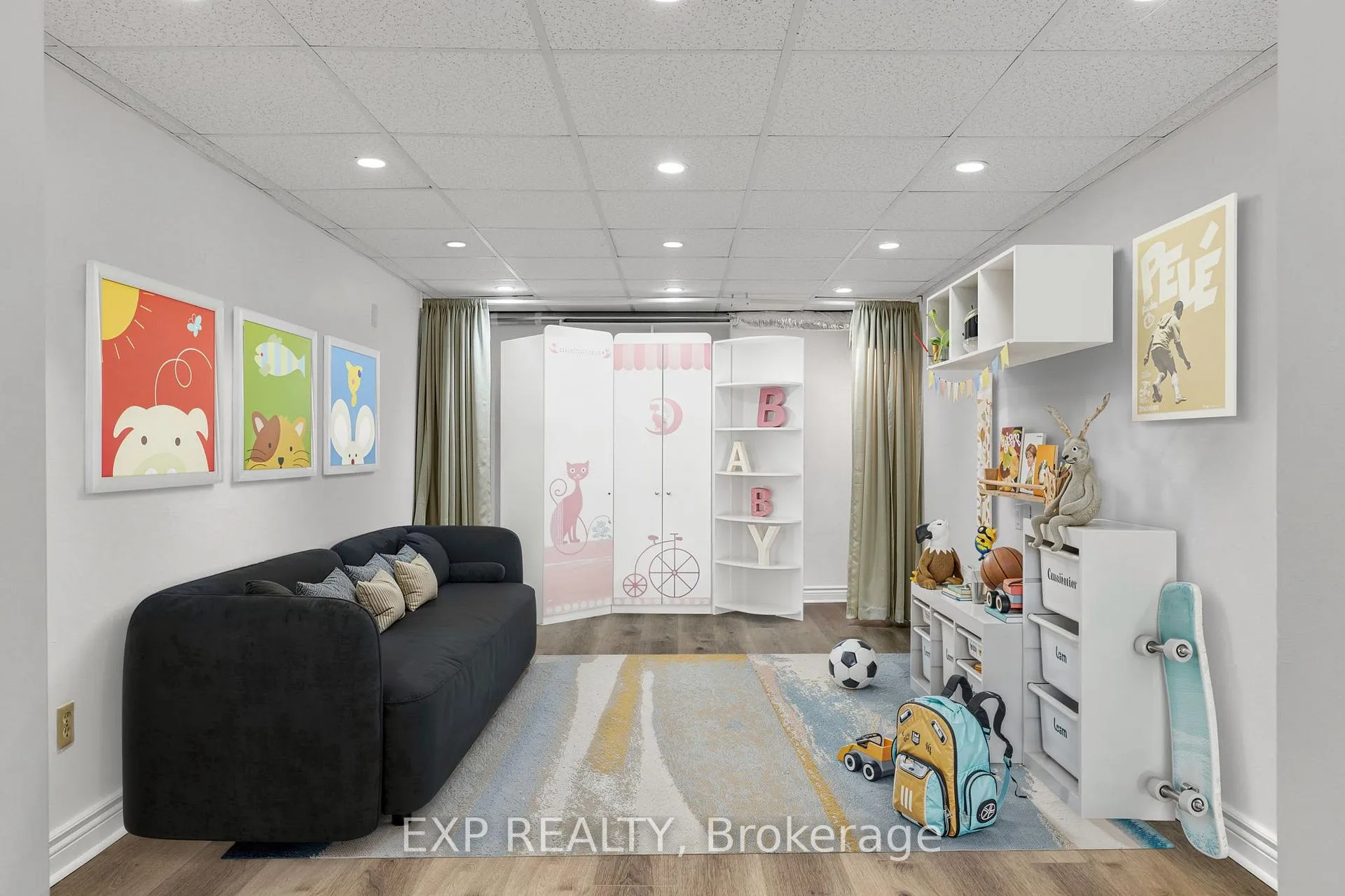 Photo 13 of Unit 325, 22 Niles Way, Markham, Aileen-Willowbrook — HOMEH