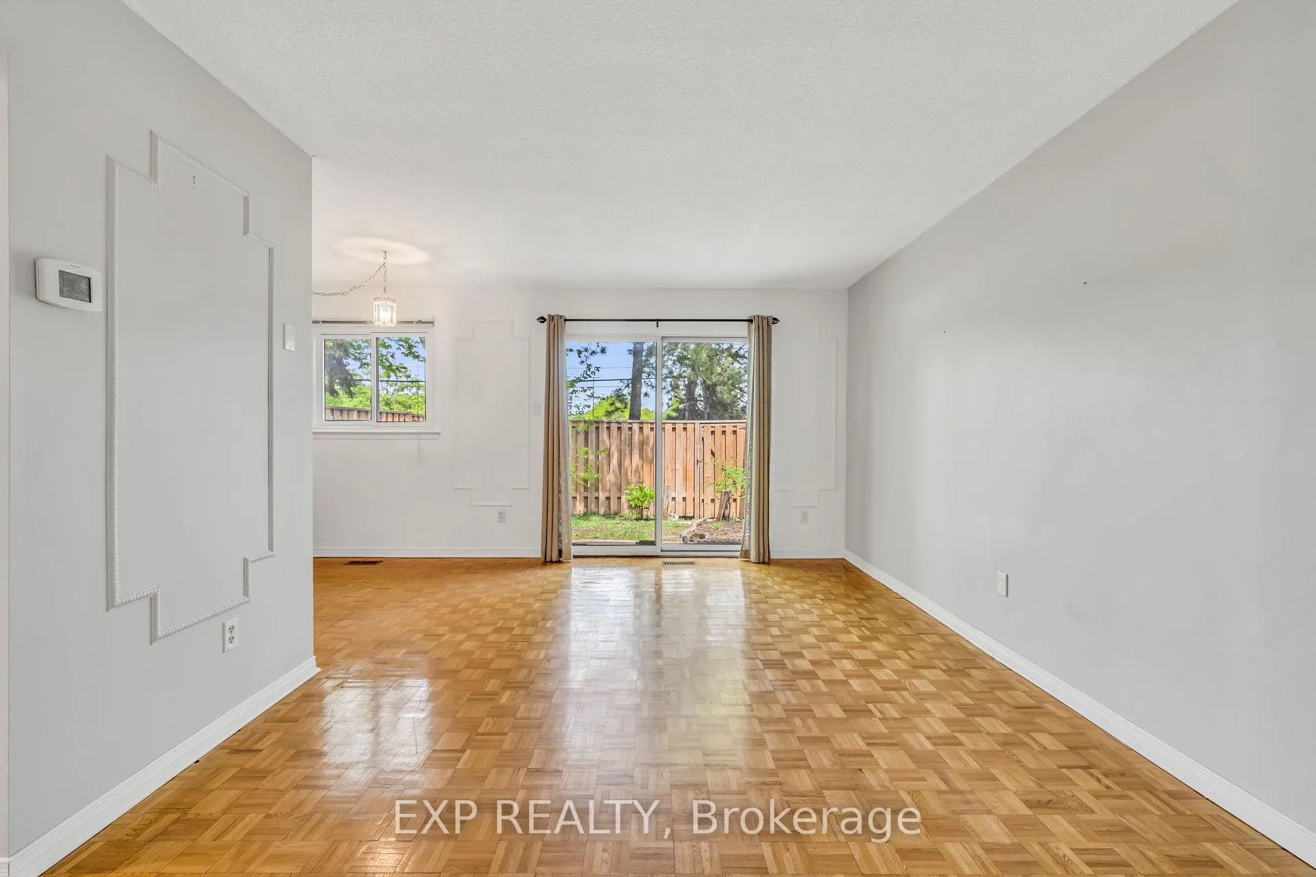 Photo 16 of Unit 325, 22 Niles Way, Markham, Aileen-Willowbrook — HOMEH
