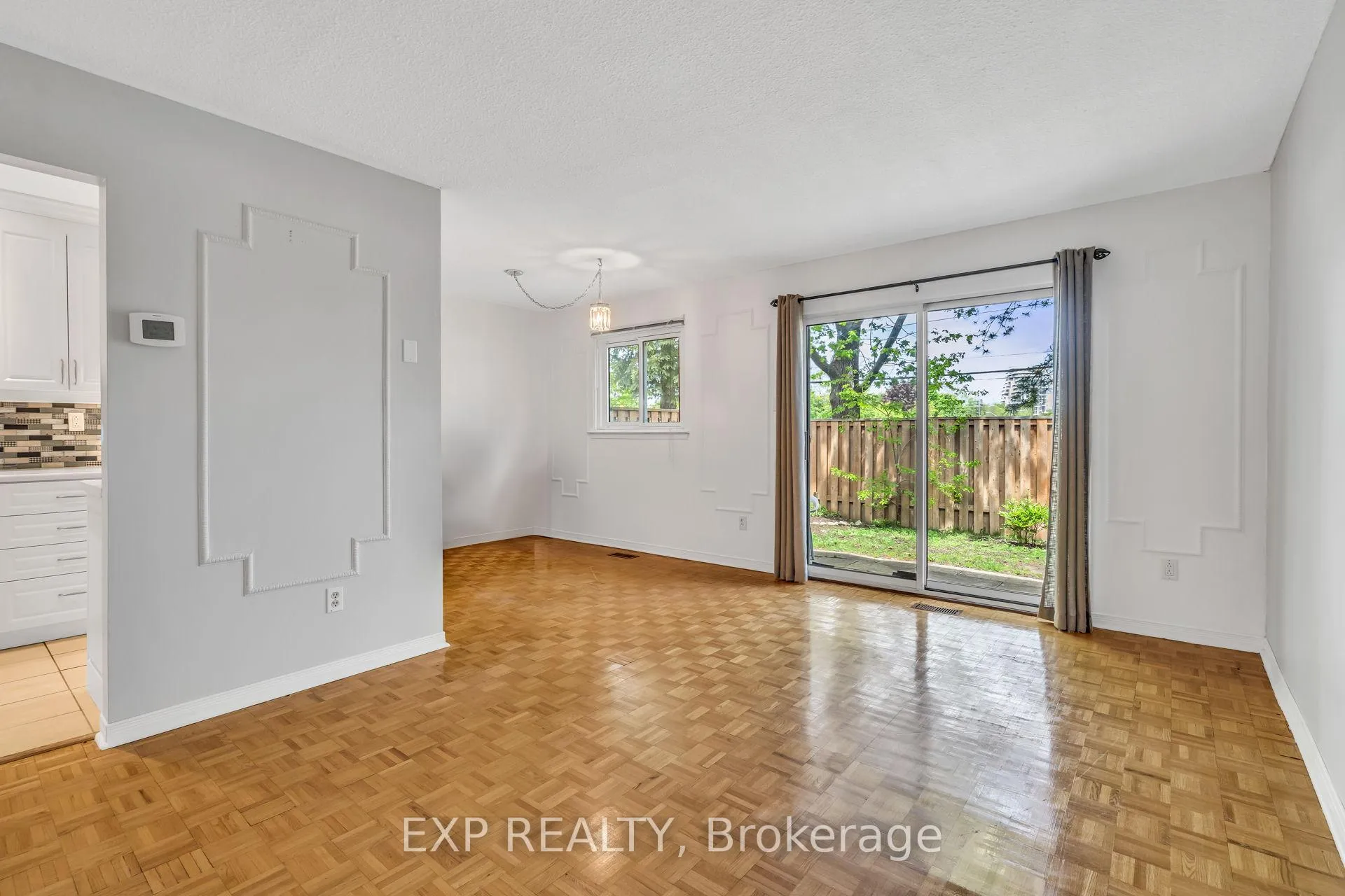 Photo 19 of Unit 325, 22 Niles Way, Markham, Aileen-Willowbrook — HOMEH