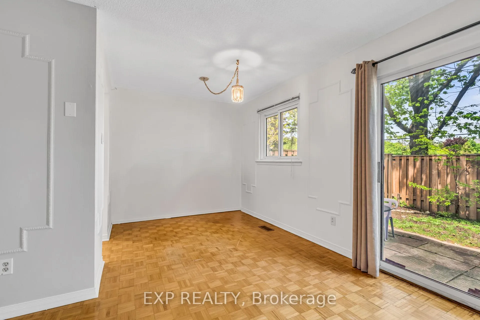 Photo 22 of Unit 325, 22 Niles Way, Markham, Aileen-Willowbrook — HOMEH