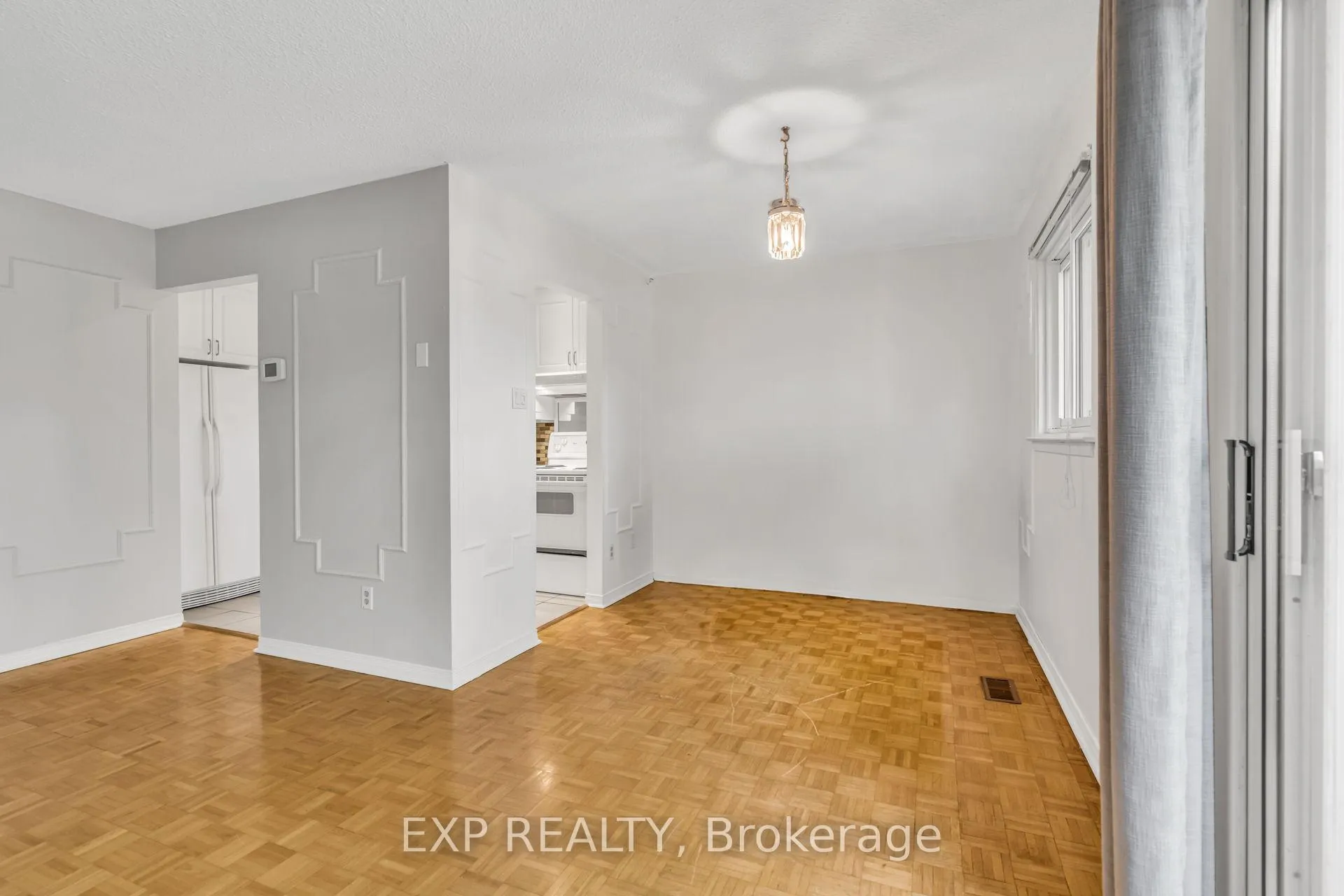 Photo 26 of Unit 325, 22 Niles Way, Markham, Aileen-Willowbrook — HOMEH