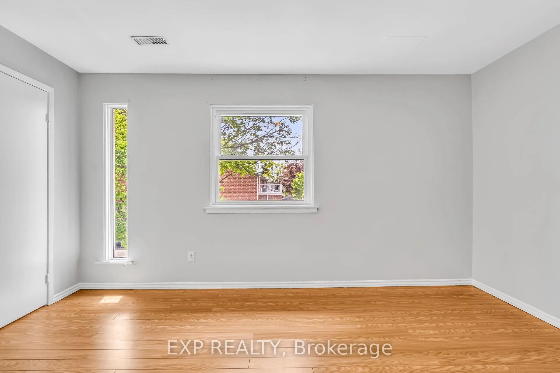 Photo 31 of Unit 325, 22 Niles Way, Markham, Aileen-Willowbrook — HOMEH