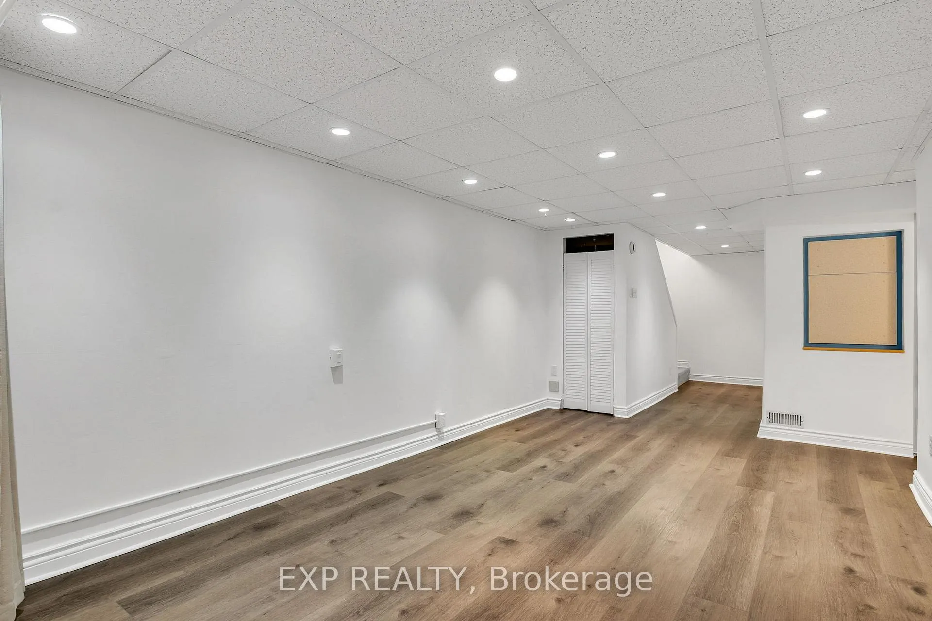 Photo 40 of Unit 325, 22 Niles Way, Markham, Aileen-Willowbrook — HOMEH