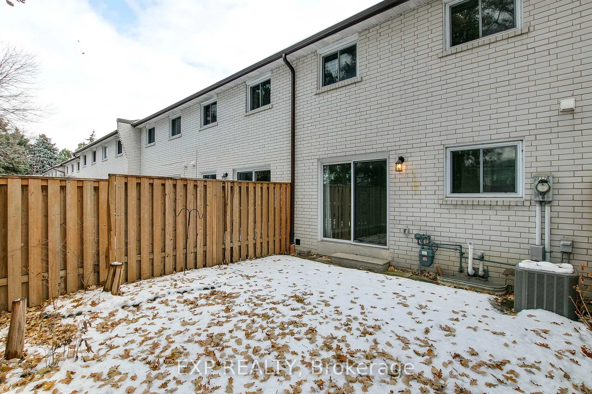 Photo 43 of Unit 325, 22 Niles Way, Markham, Aileen-Willowbrook — HOMEH