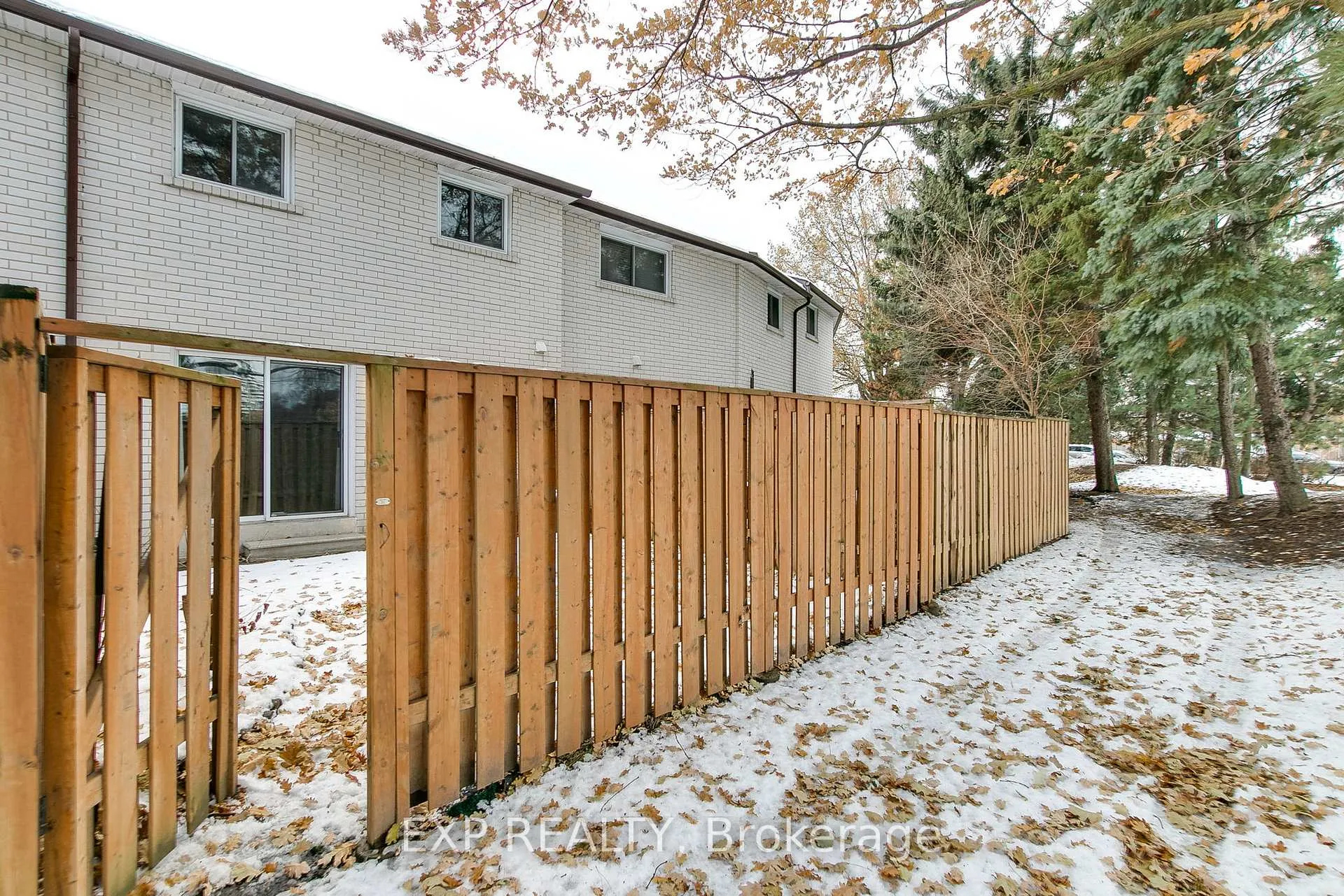 Photo 45 of Unit 325, 22 Niles Way, Markham, Aileen-Willowbrook — HOMEH