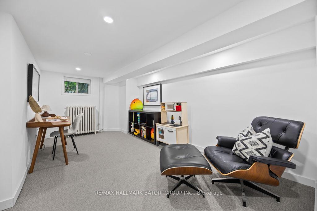 Photo 19 of 79 Shields Avenue, Toronto, Lawrence Park South — HOMEH