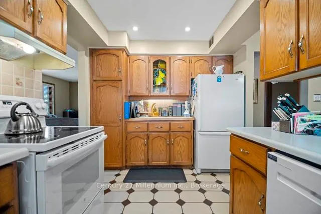 Photo 9 of 898 McPherson Crescent, Kincardine — HOMEH