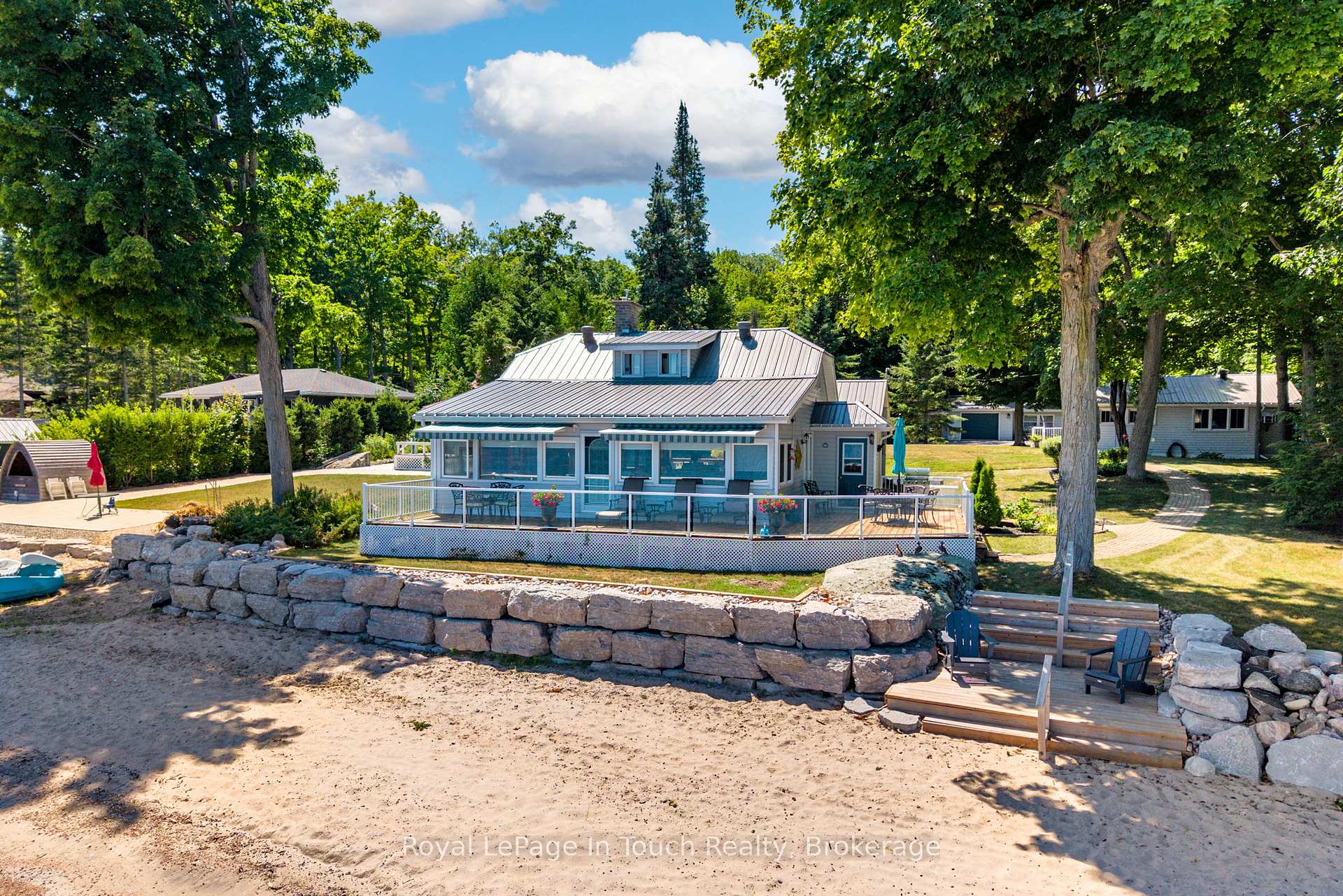 Photo 3 of 1443 Champlain Road, Tiny, Rural Tiny — HOMEH