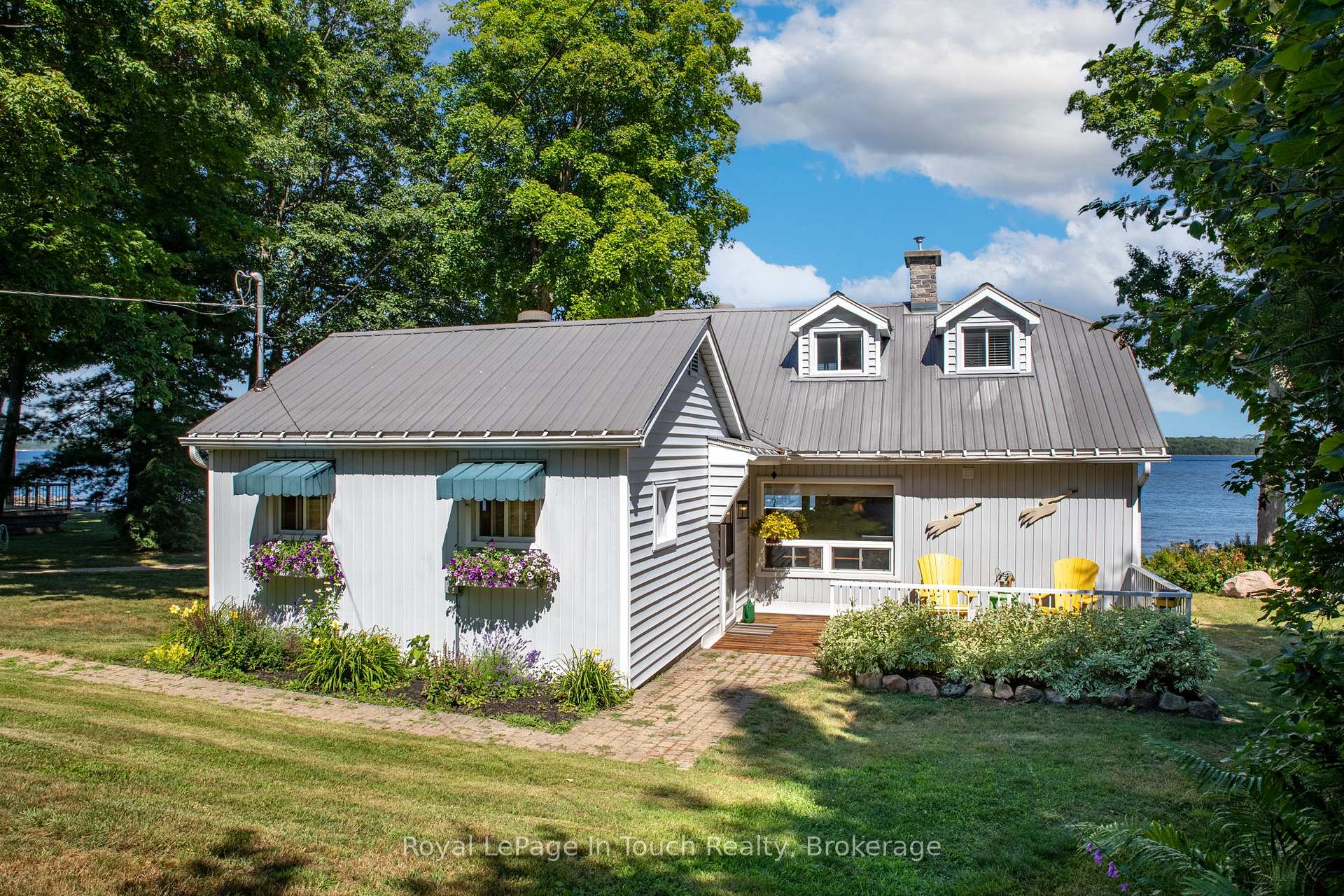 Photo 12 of 1443 Champlain Road, Tiny, Rural Tiny — HOMEH