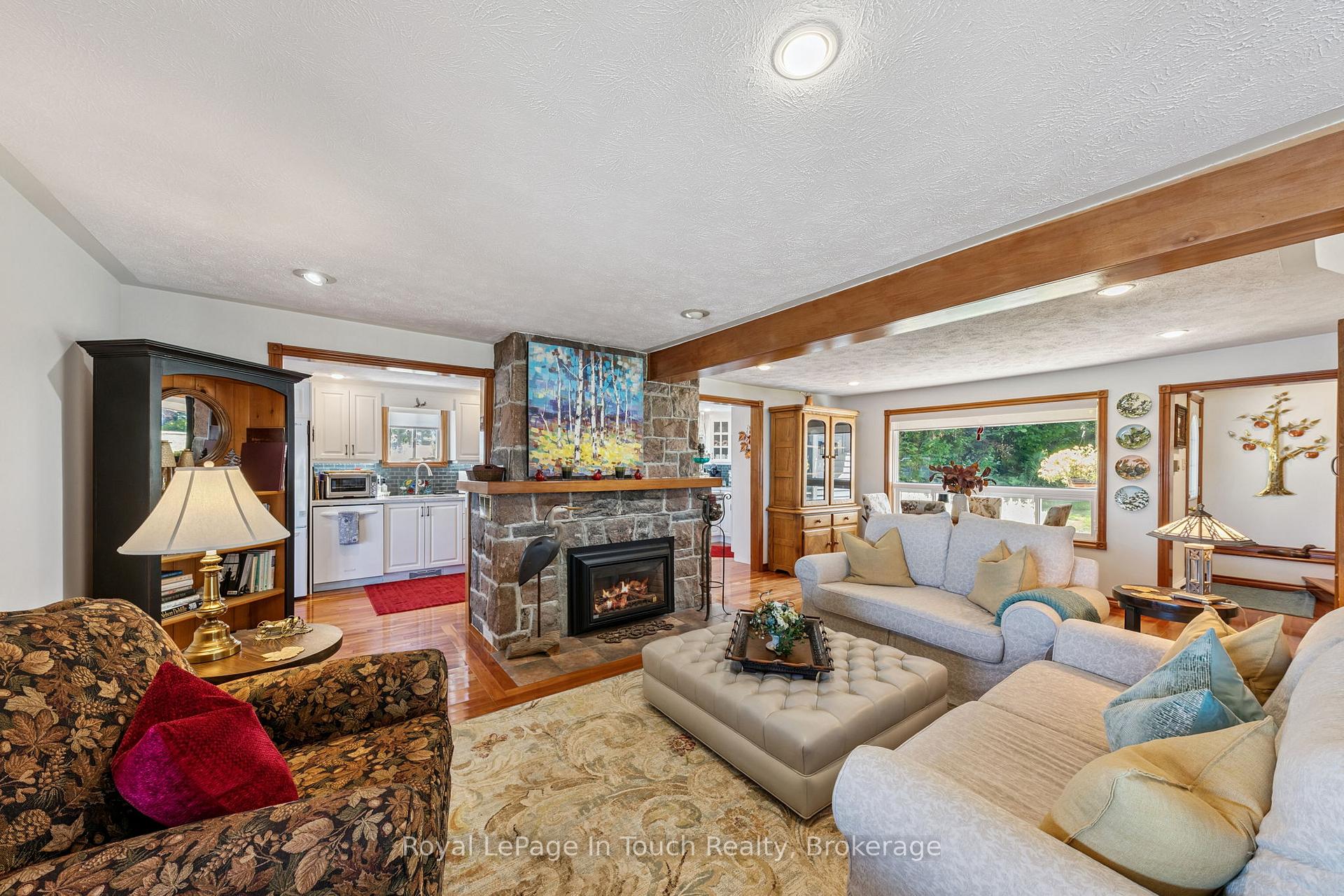 Photo 19 of 1443 Champlain Road, Tiny, Rural Tiny — HOMEH