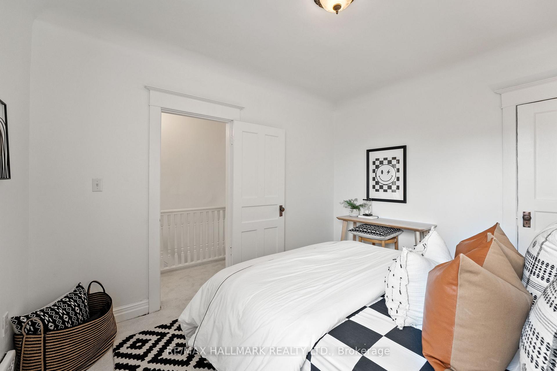 Photo 18 of 52 Empire Avenue, Toronto, South Riverdale — HOMEH