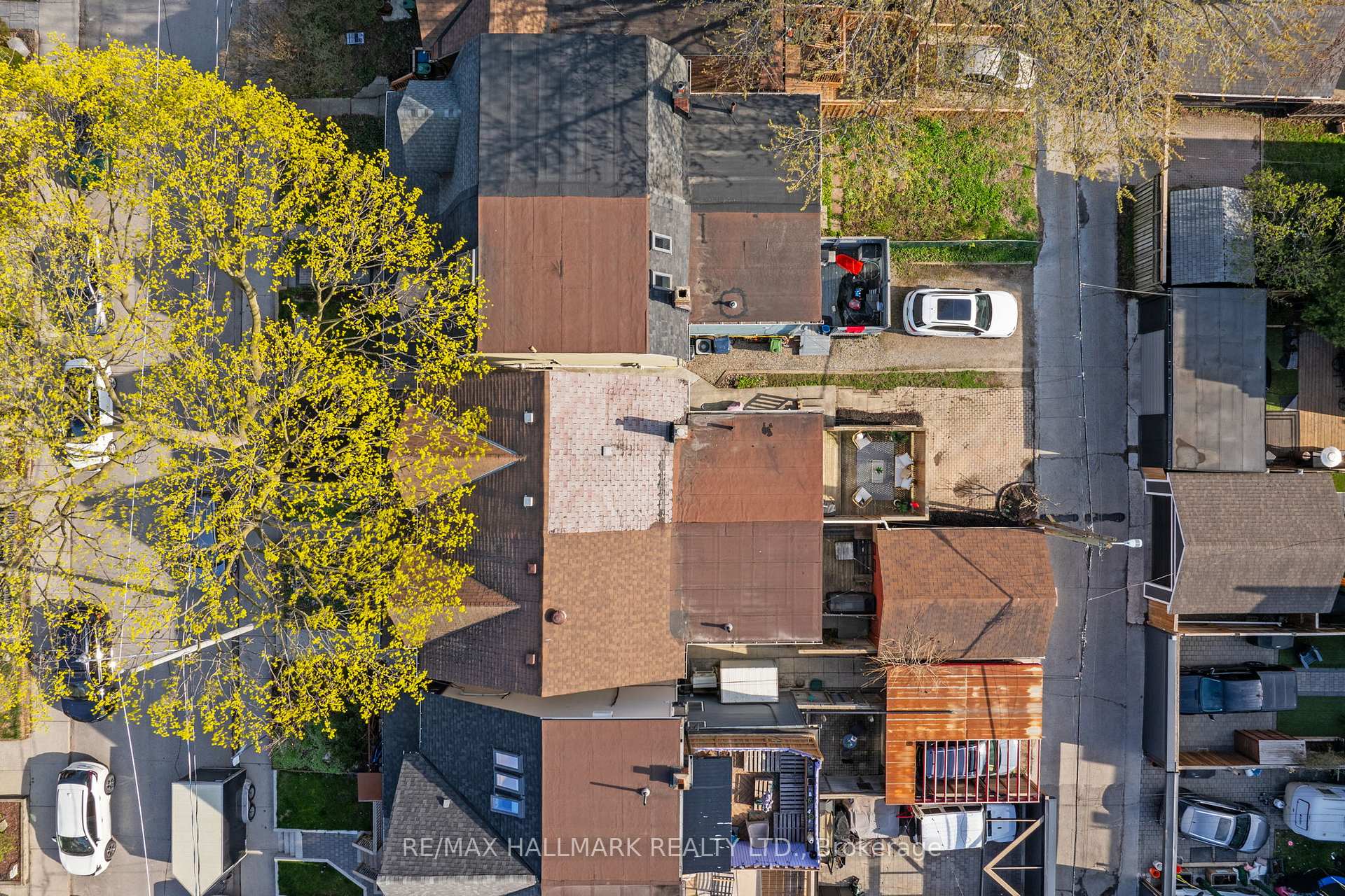 Photo 29 of 52 Empire Avenue, Toronto, South Riverdale — HOMEH