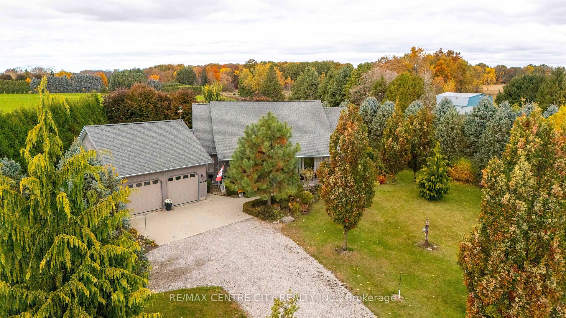 Photo 1 of 7094 Walkers Drive, Strathroy-Caradoc, Rural Strathroy-Caradoc — HOMEH