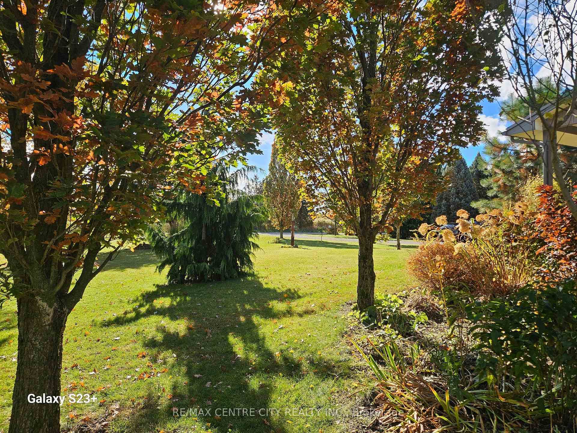 Photo 36 of 7094 Walkers Drive, Strathroy-Caradoc, Rural Strathroy-Caradoc — HOMEH