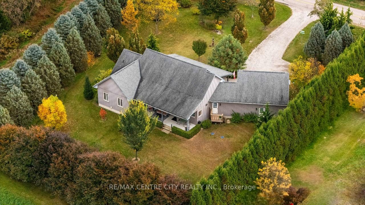 Photo 39 of 7094 Walkers Drive, Strathroy-Caradoc, Rural Strathroy-Caradoc — HOMEH