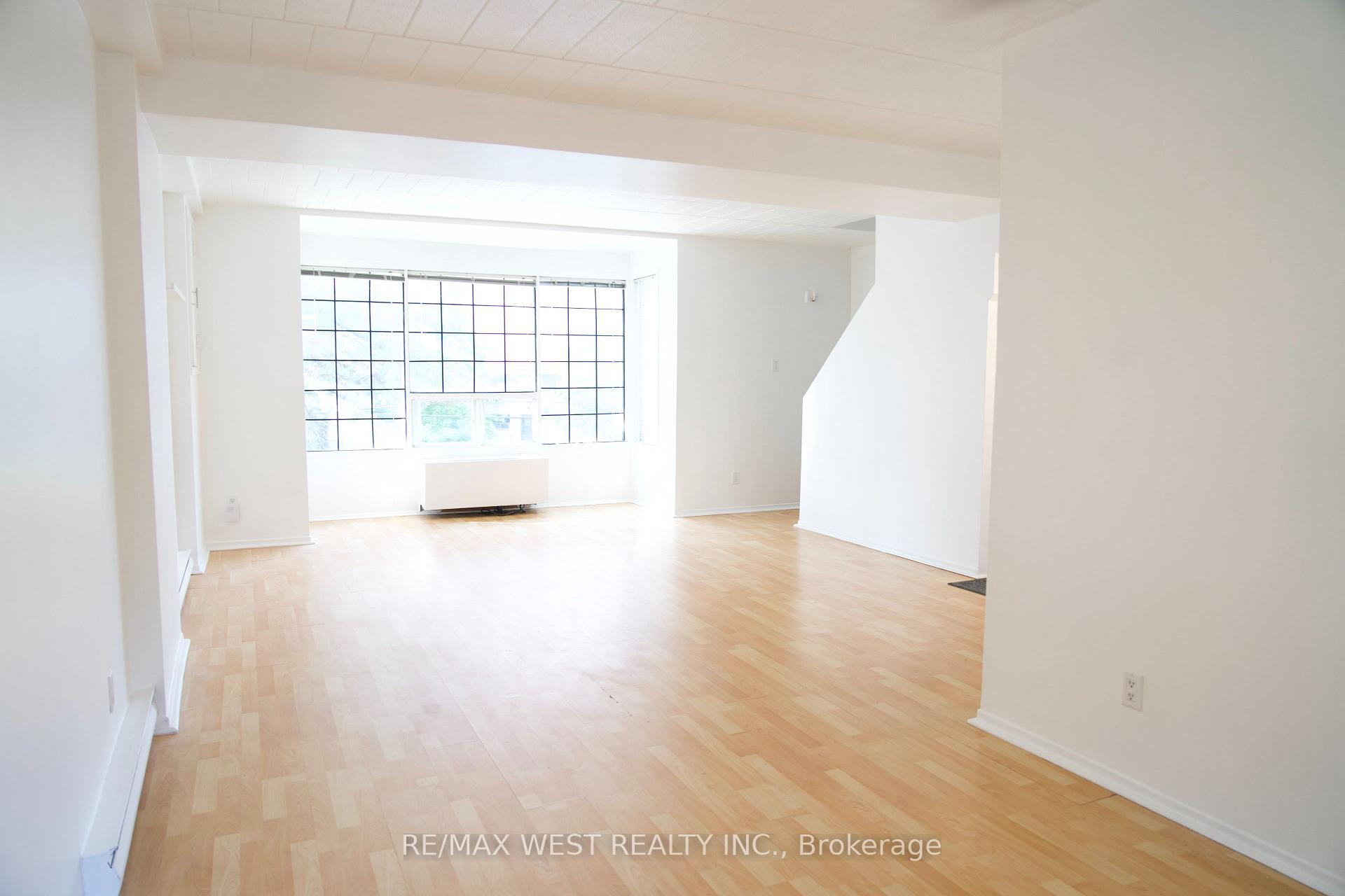 Photo 4 of 244 Shuter Street, Toronto, Moss Park — HOMEH