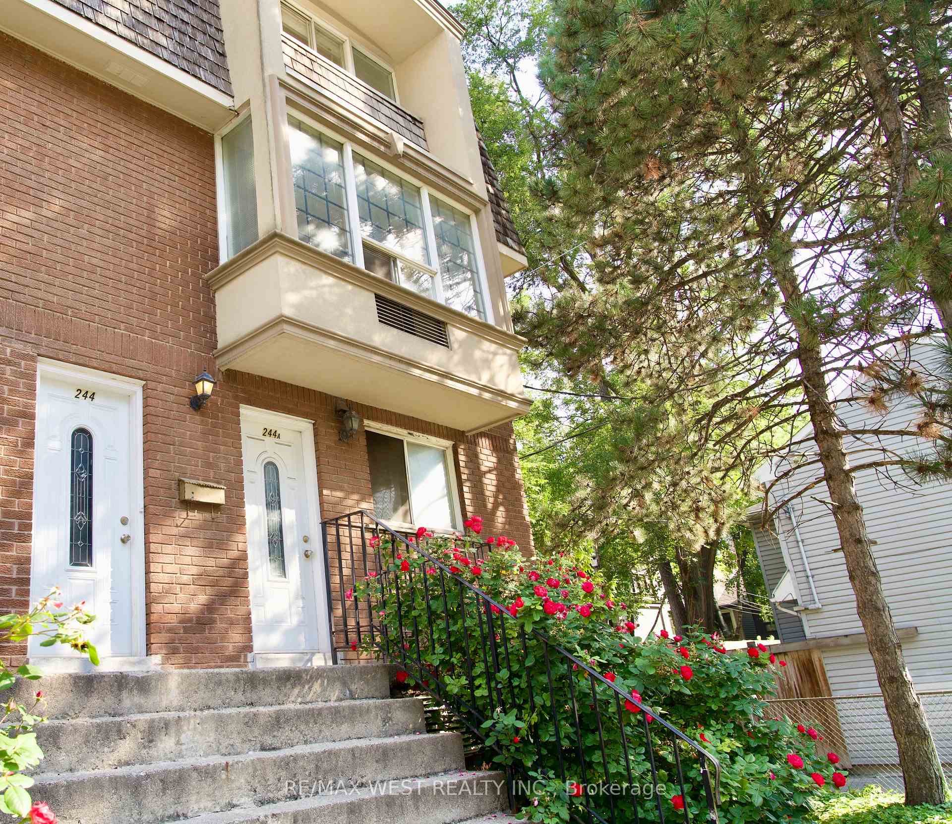 Photo 6 of 244 Shuter Street, Toronto, Moss Park — HOMEH
