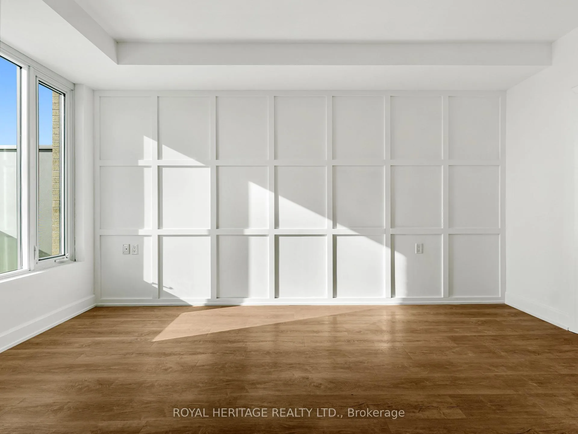 Photo 6 of Unit 201, 195 Hunter Street E, Peterborough, Ashburnham Ward 4 — HOMEH