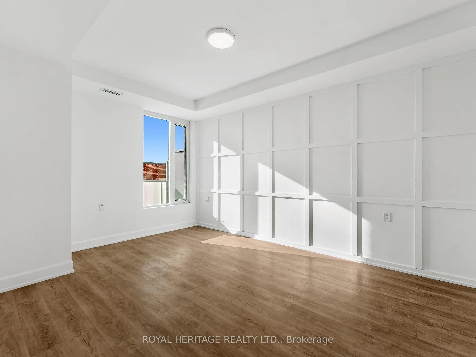 Photo 7 of Unit 201, 195 Hunter Street E, Peterborough, Ashburnham Ward 4 — HOMEH