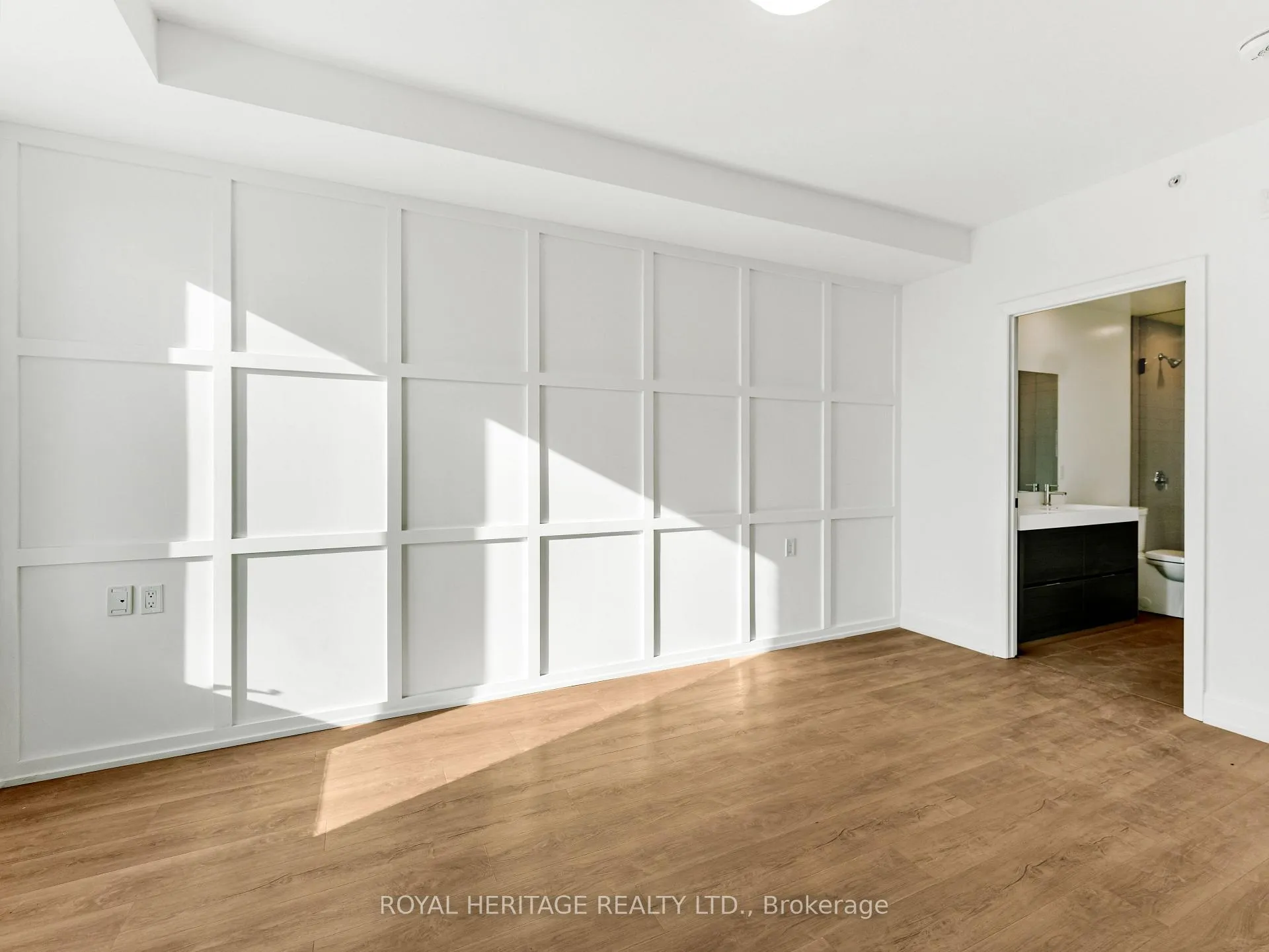 Photo 11 of Unit 201, 195 Hunter Street E, Peterborough, Ashburnham Ward 4 — HOMEH