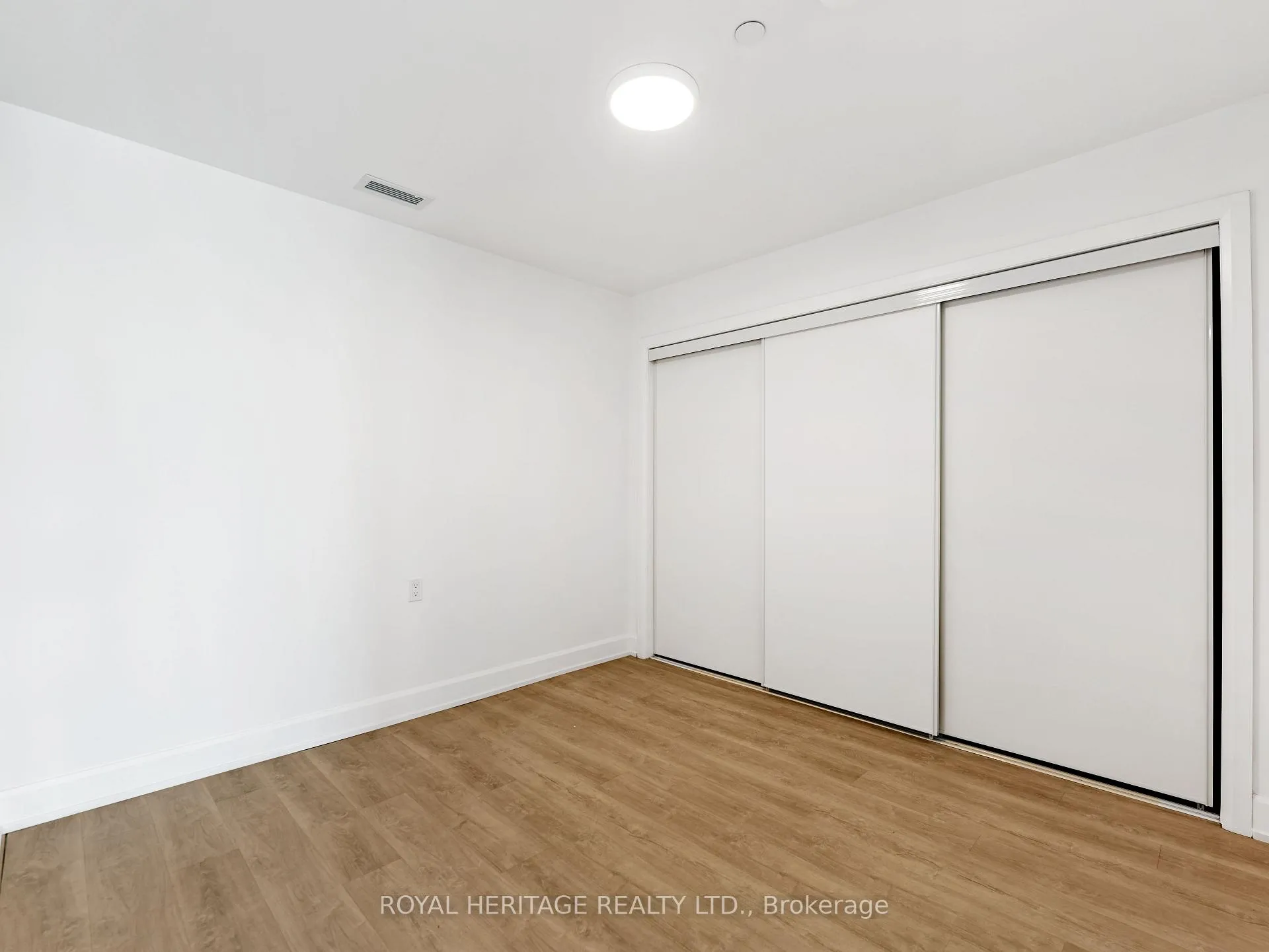 Photo 18 of Unit 201, 195 Hunter Street E, Peterborough, Ashburnham Ward 4 — HOMEH