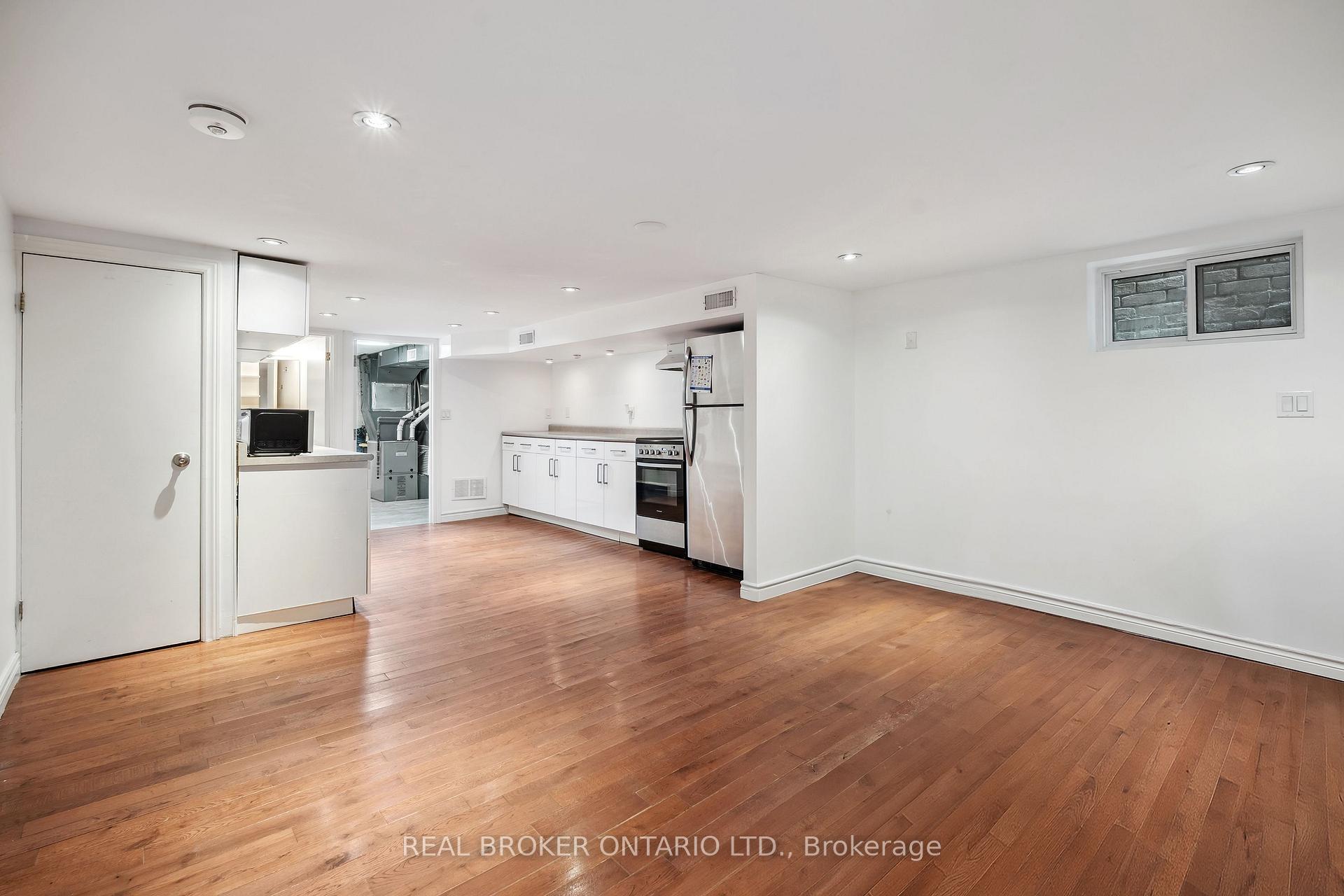 Photo 32 of 404 Jones Avenue, Toronto, Blake-Jones — HOMEH