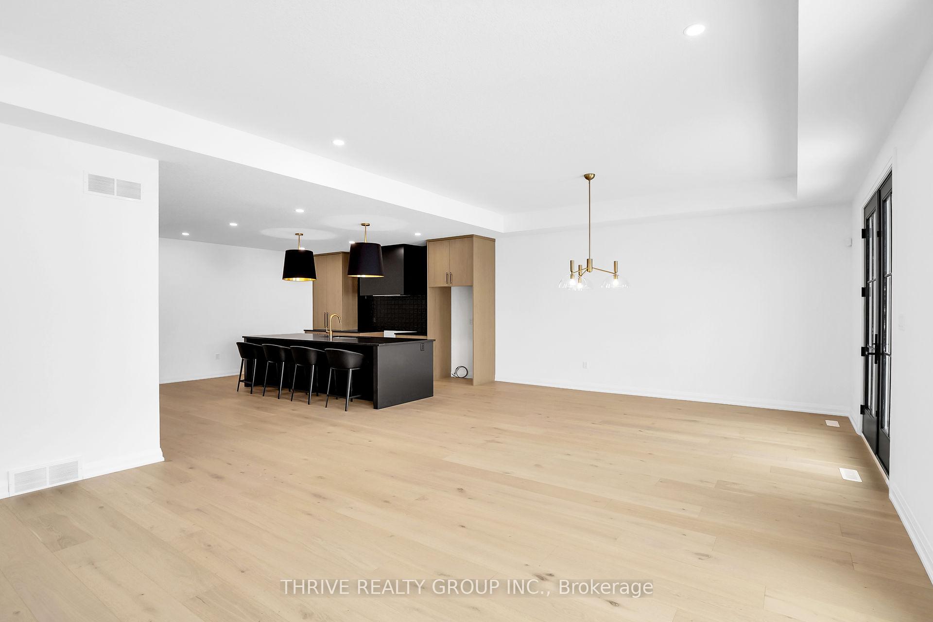 Photo 12 of 14 Aspen Circle, Thames Centre, Rural Thames Centre — HOMEH