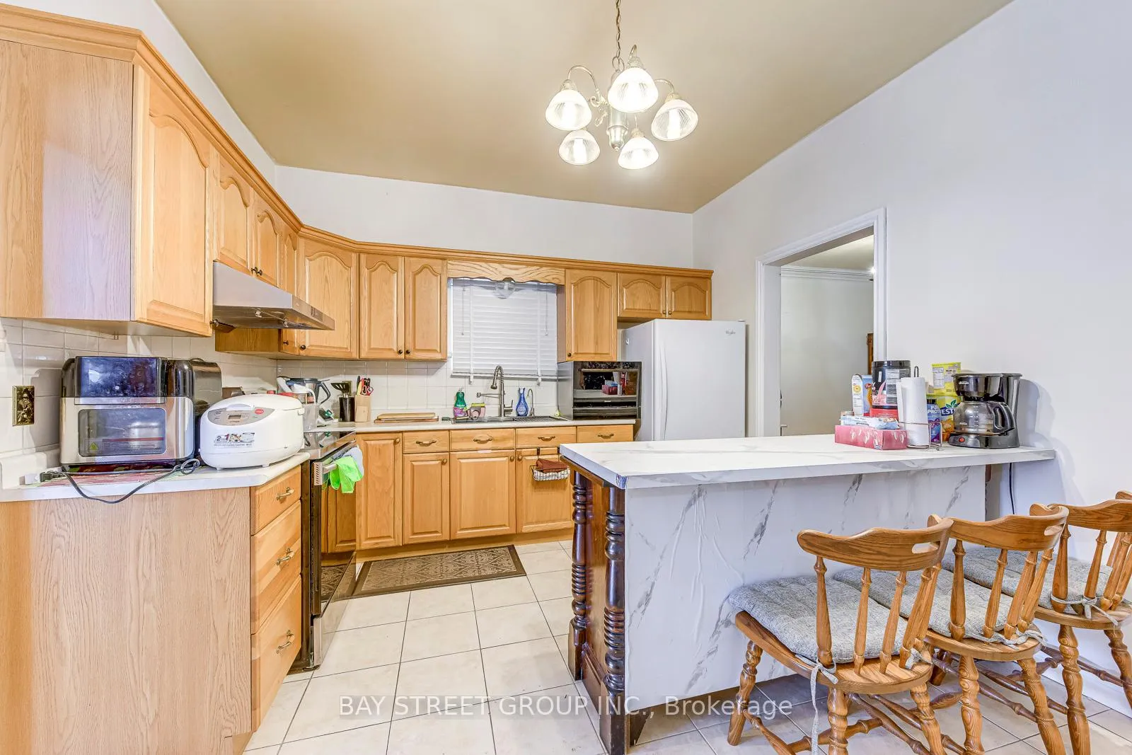 Photo 4 of 162 Prospect Street S, Hamilton, Blakeley — HOMEH