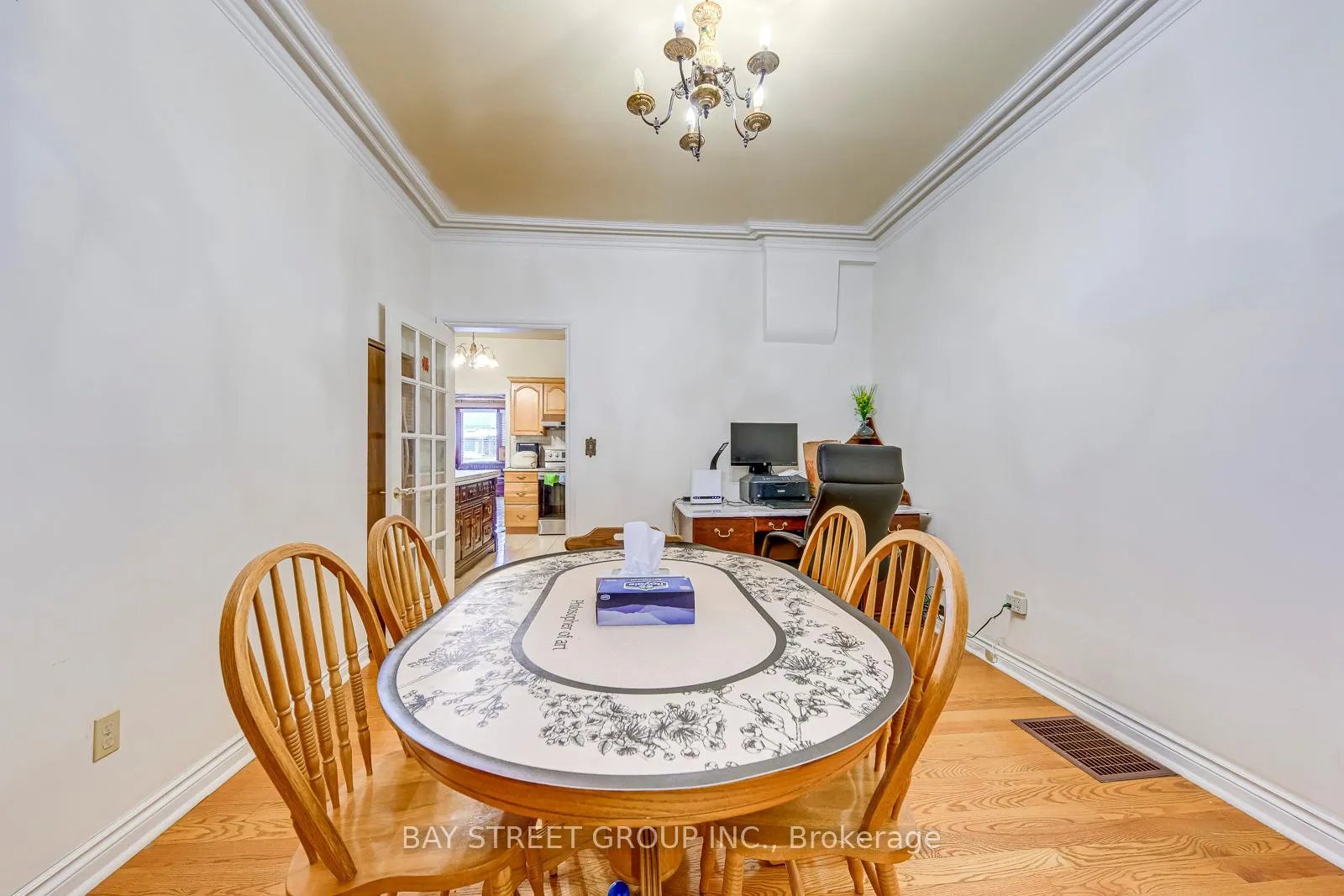Photo 8 of 162 Prospect Street S, Hamilton, Blakeley — HOMEH