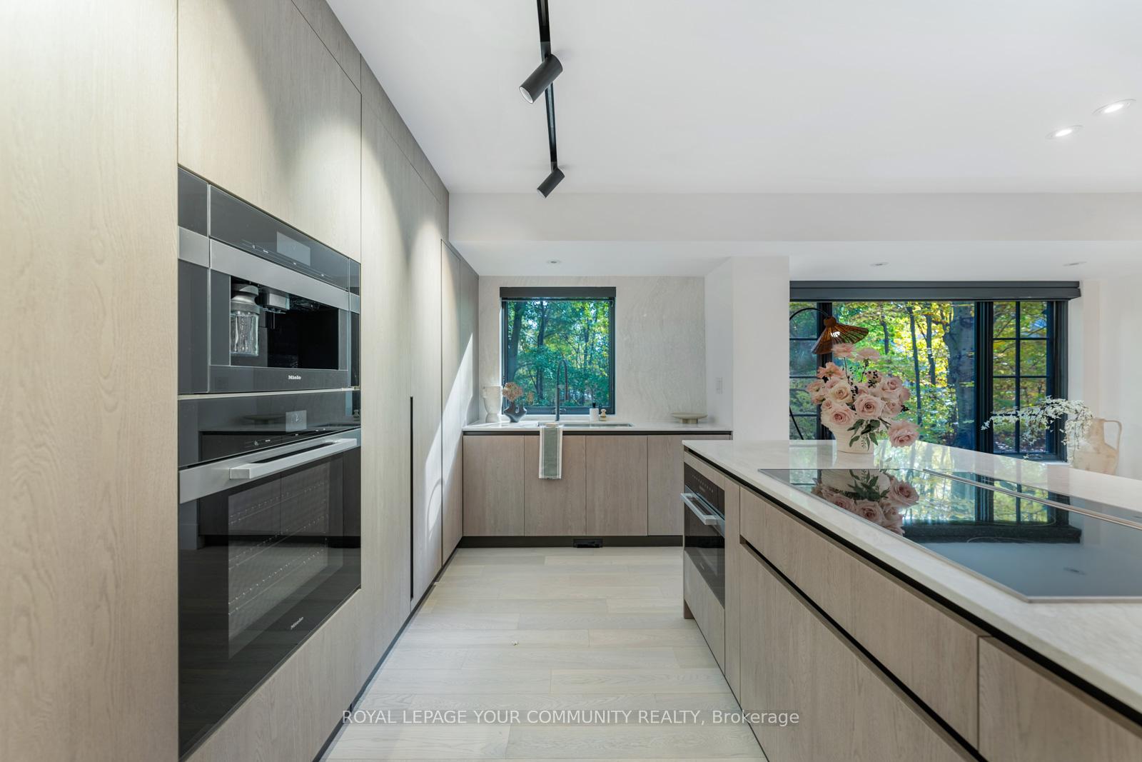 Photo 7 of 37 Kimbark Boulevard, Toronto, Lawrence Park South — HOMEH