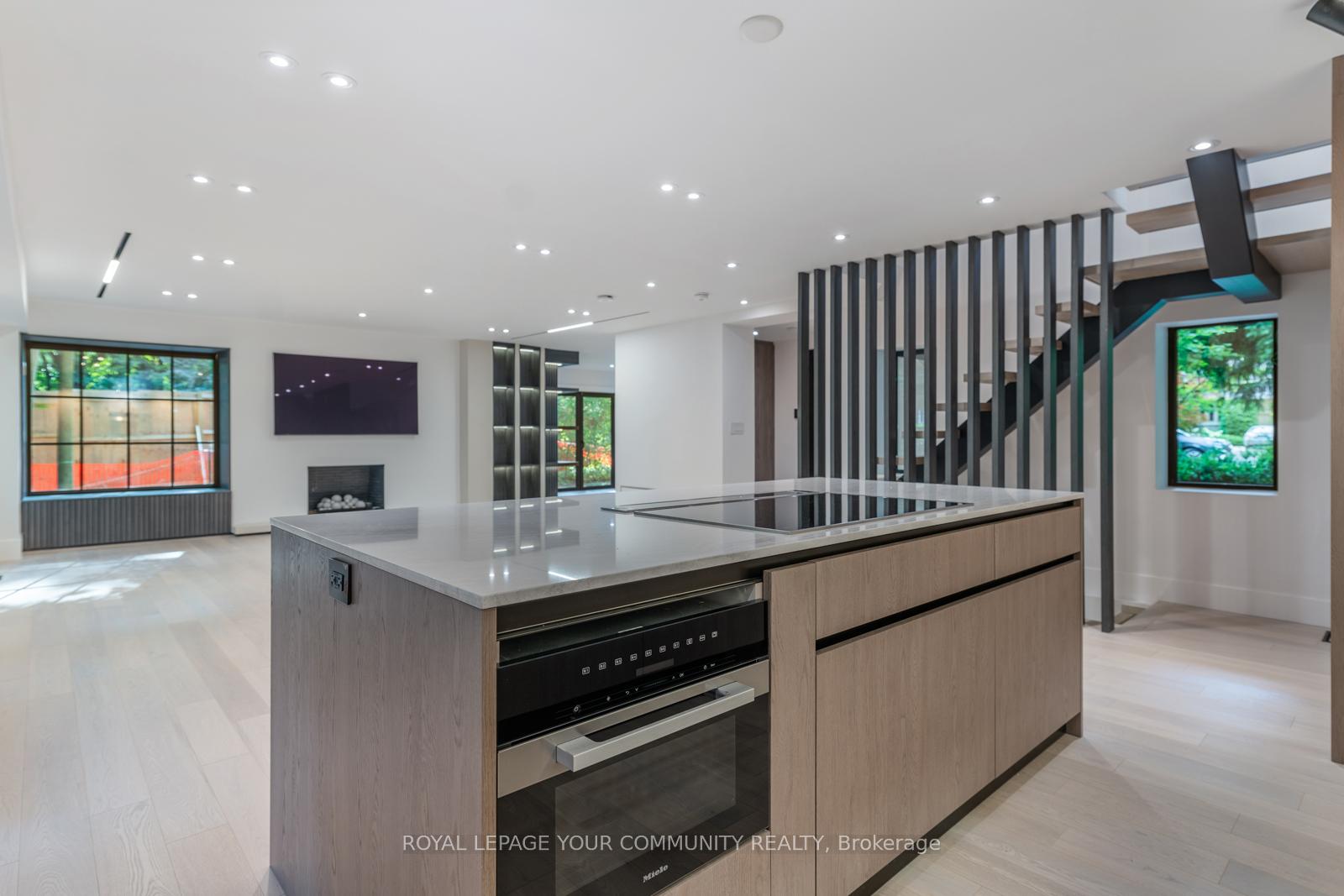 Photo 23 of 37 Kimbark Boulevard, Toronto, Lawrence Park South — HOMEH