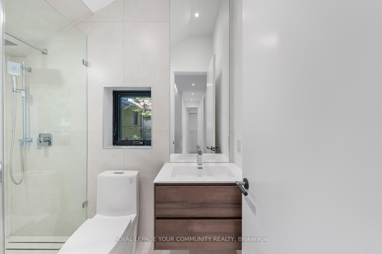 Photo 24 of 37 Kimbark Boulevard, Toronto, Lawrence Park South — HOMEH