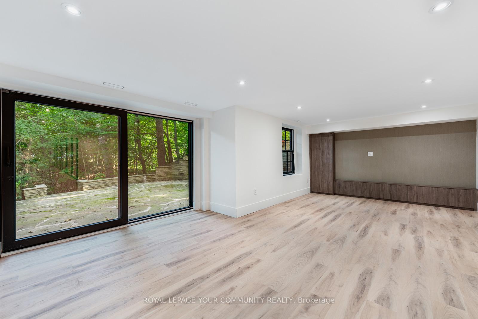 Photo 34 of 37 Kimbark Boulevard, Toronto, Lawrence Park South — HOMEH