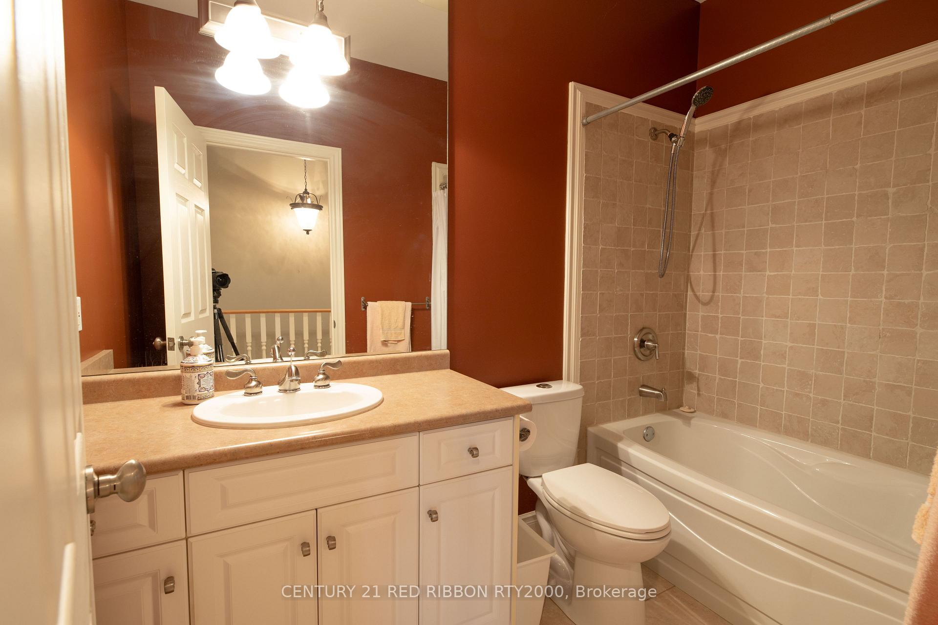 Photo 25 of 258 Deruiter Drive, Strathroy-Caradoc, NE — HOMEH