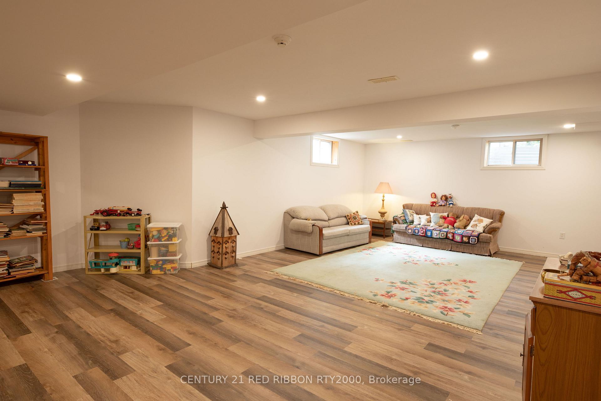 Photo 29 of 258 Deruiter Drive, Strathroy-Caradoc, NE — HOMEH