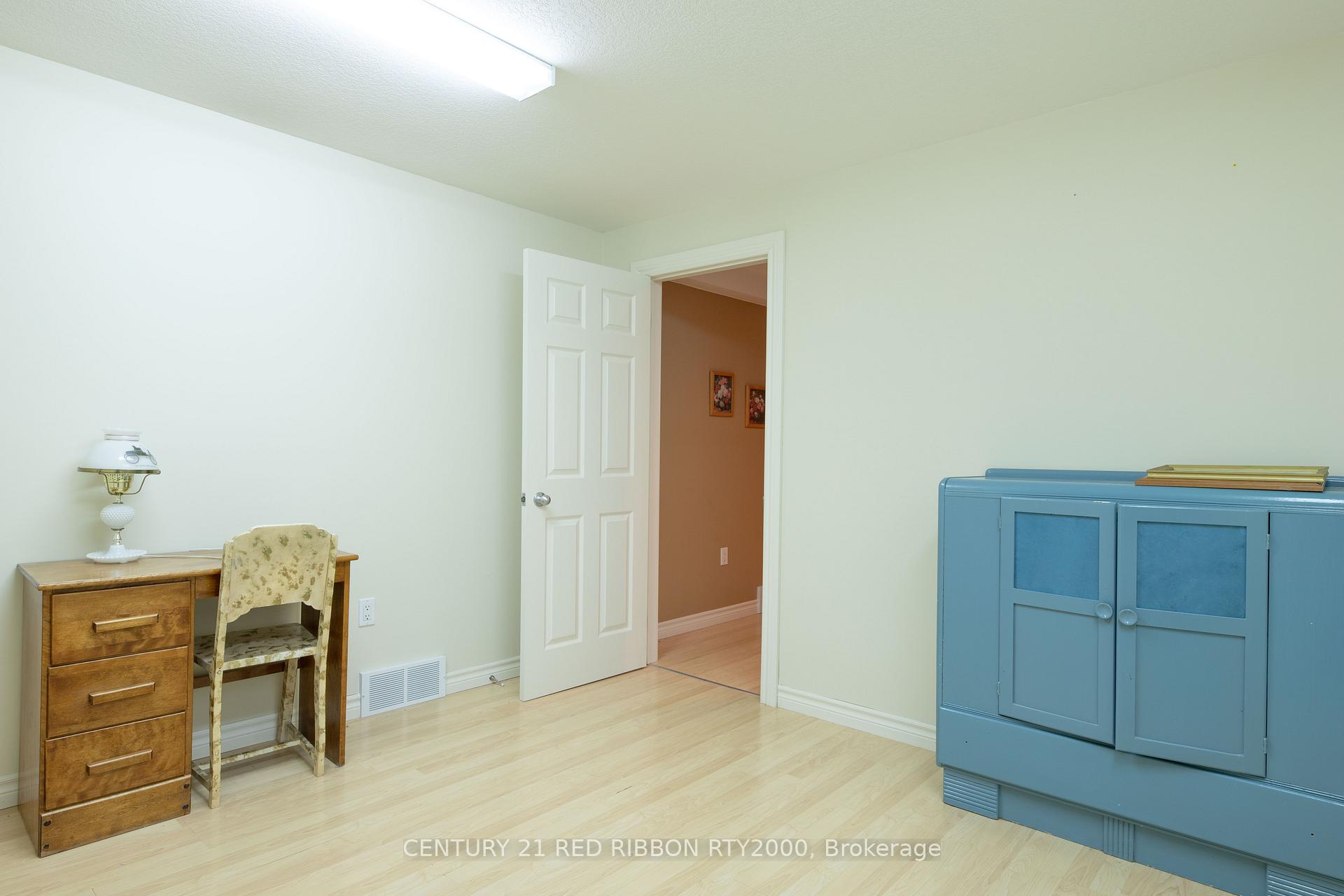 Photo 35 of 258 Deruiter Drive, Strathroy-Caradoc, NE — HOMEH