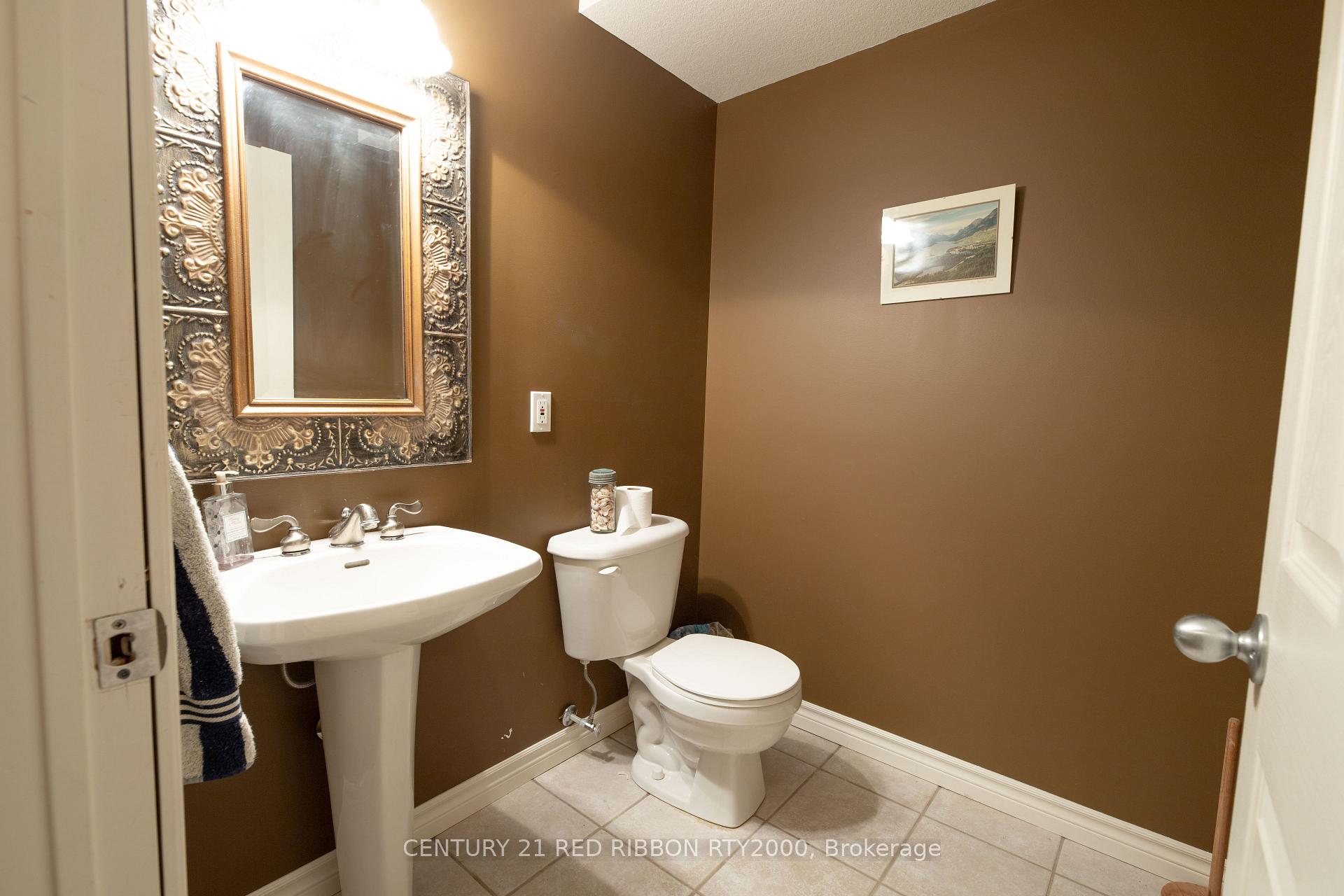 Photo 37 of 258 Deruiter Drive, Strathroy-Caradoc, NE — HOMEH