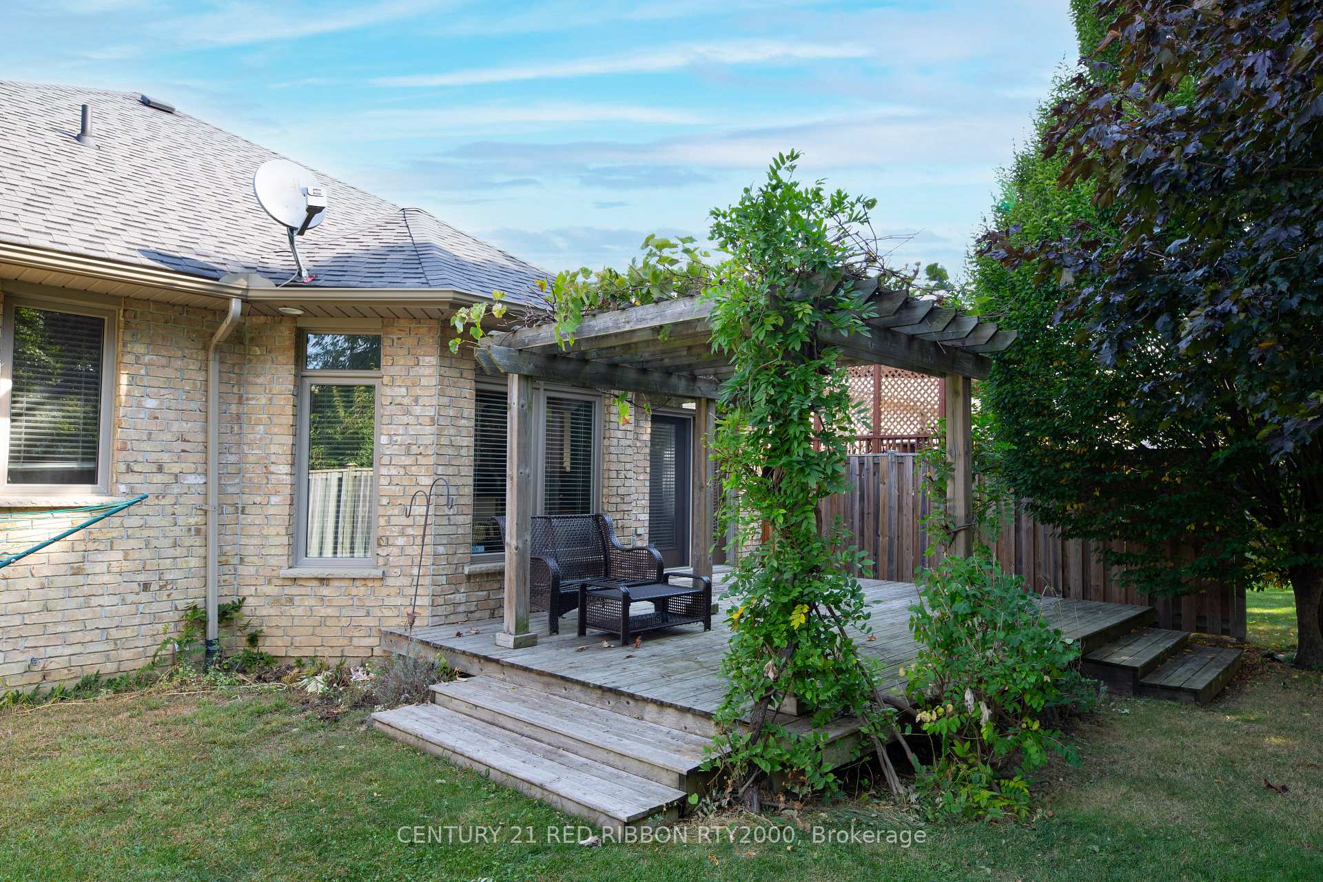 Photo 38 of 258 Deruiter Drive, Strathroy-Caradoc, NE — HOMEH